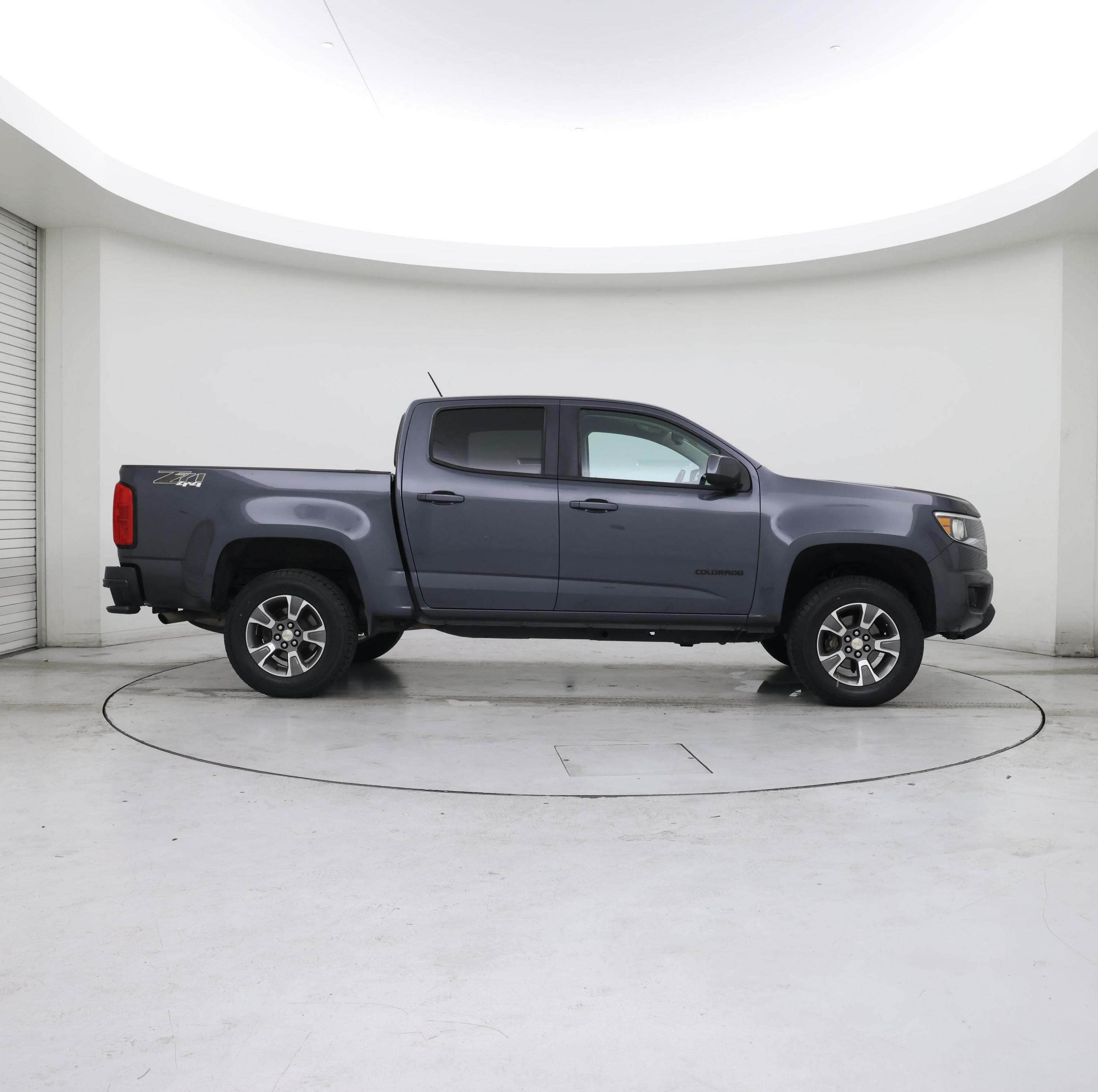 Thumbnail: 2017 Chevrolet Colorado - 7