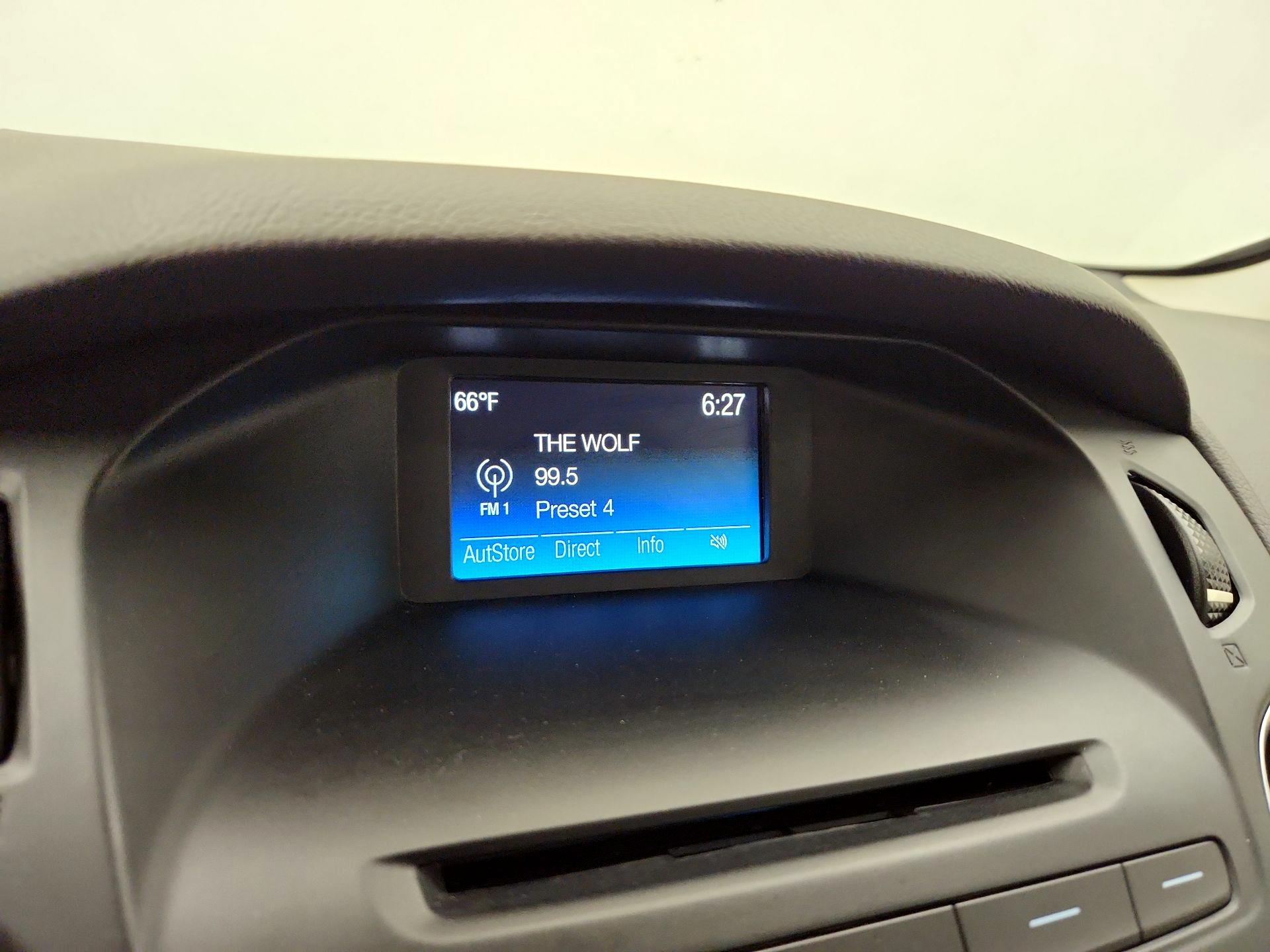 Thumbnail: 2016 Ford Focus - 15