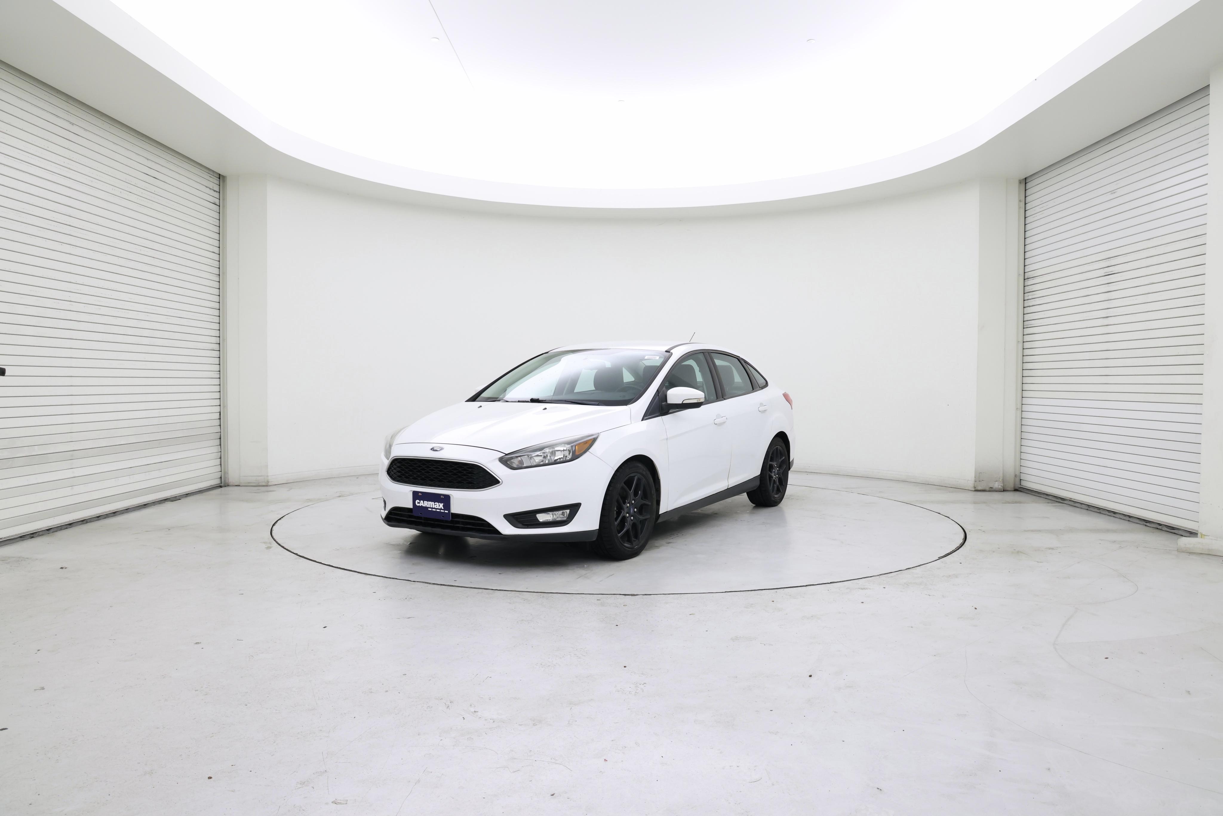 Thumbnail: 2016 Ford Focus - 4