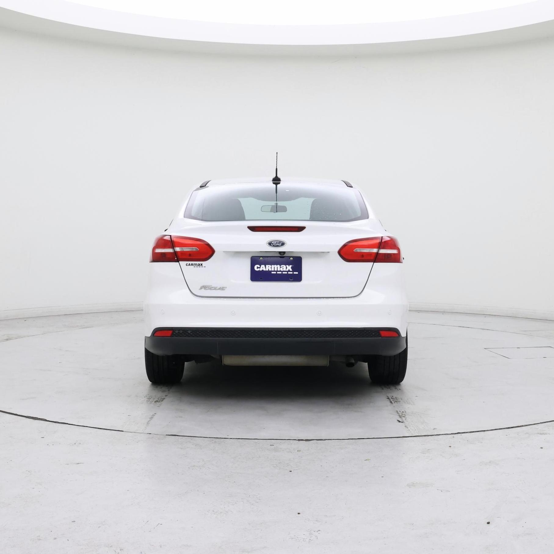 Thumbnail: 2016 Ford Focus - 6
