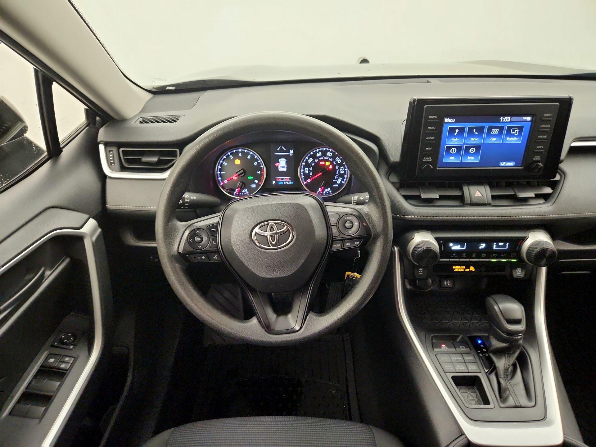 Thumbnail: 2019 Toyota RAV4 - 10