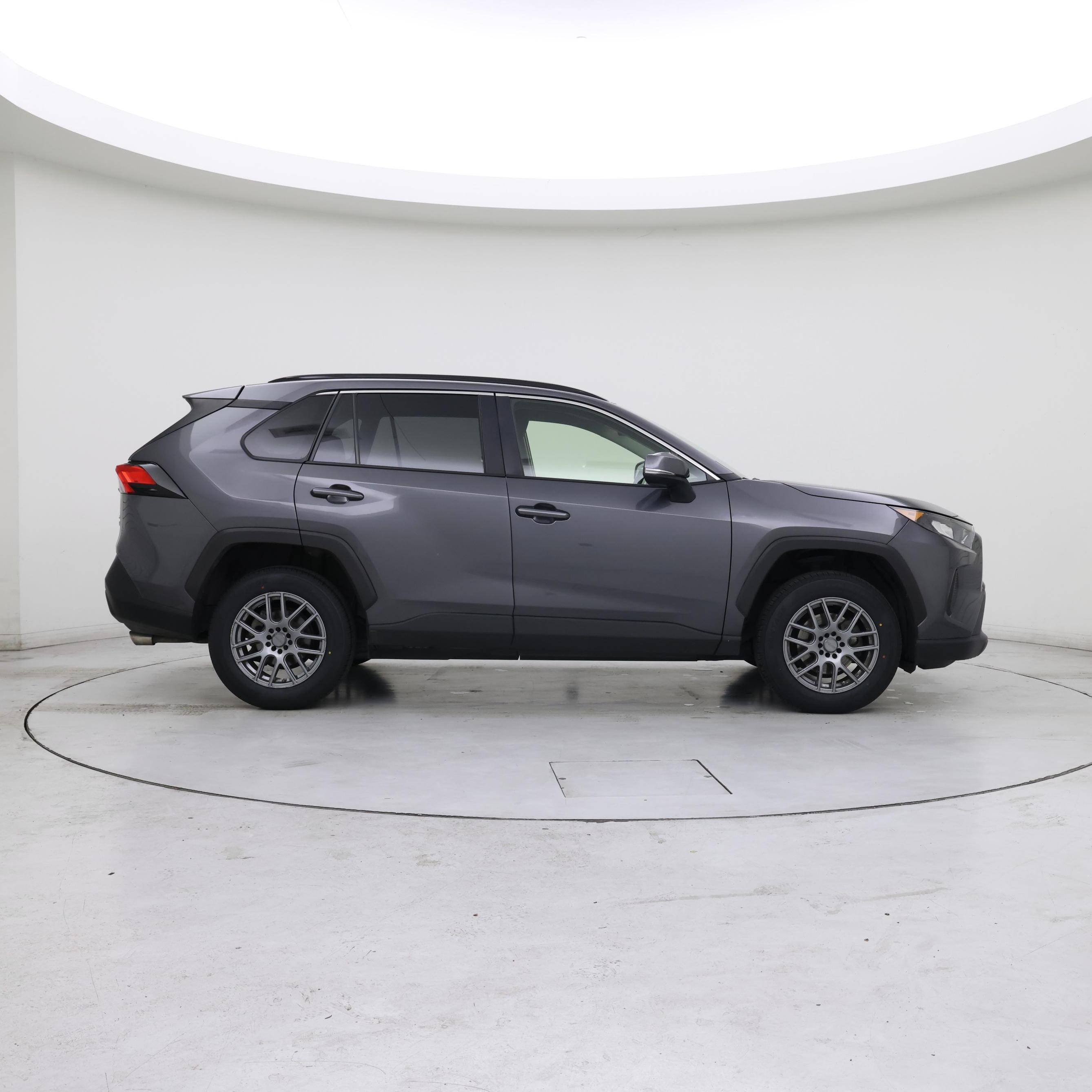 Thumbnail: 2019 Toyota RAV4 - 7