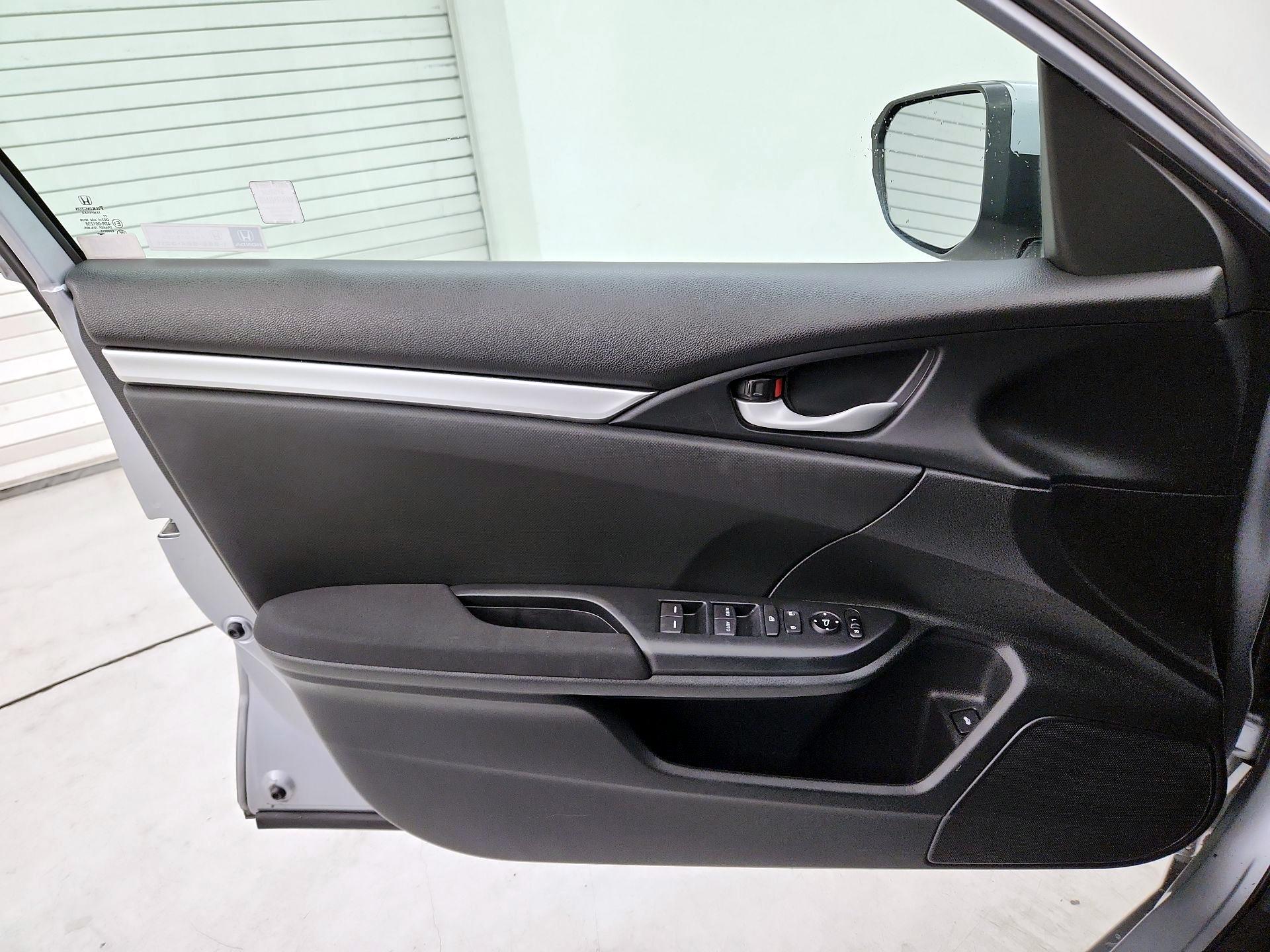 Thumbnail: 2019 Honda Civic - 12