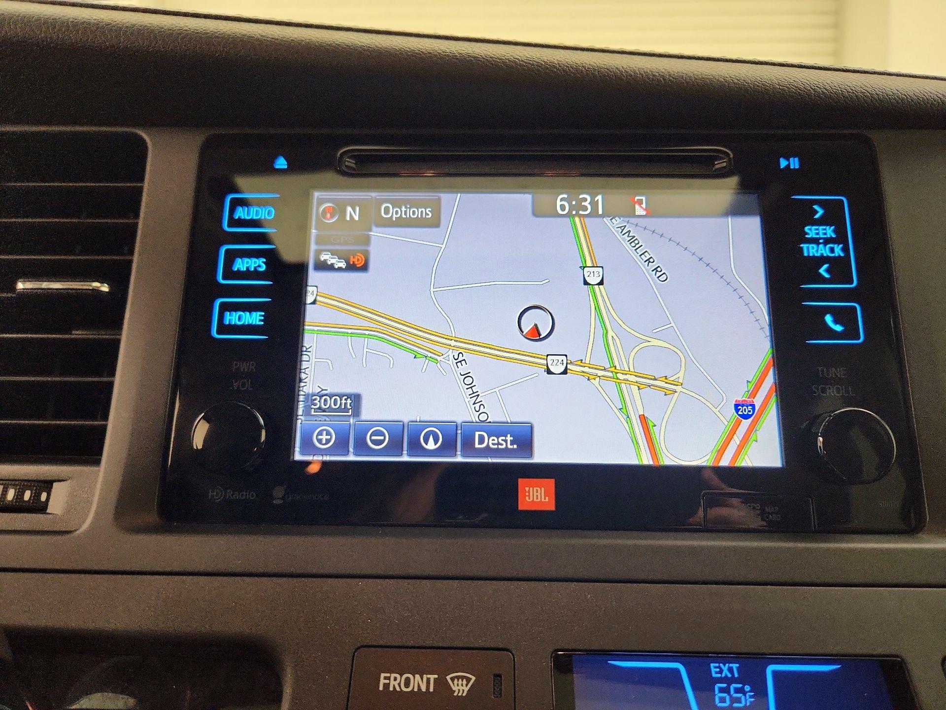 Thumbnail: 2015 Toyota Sienna - 14