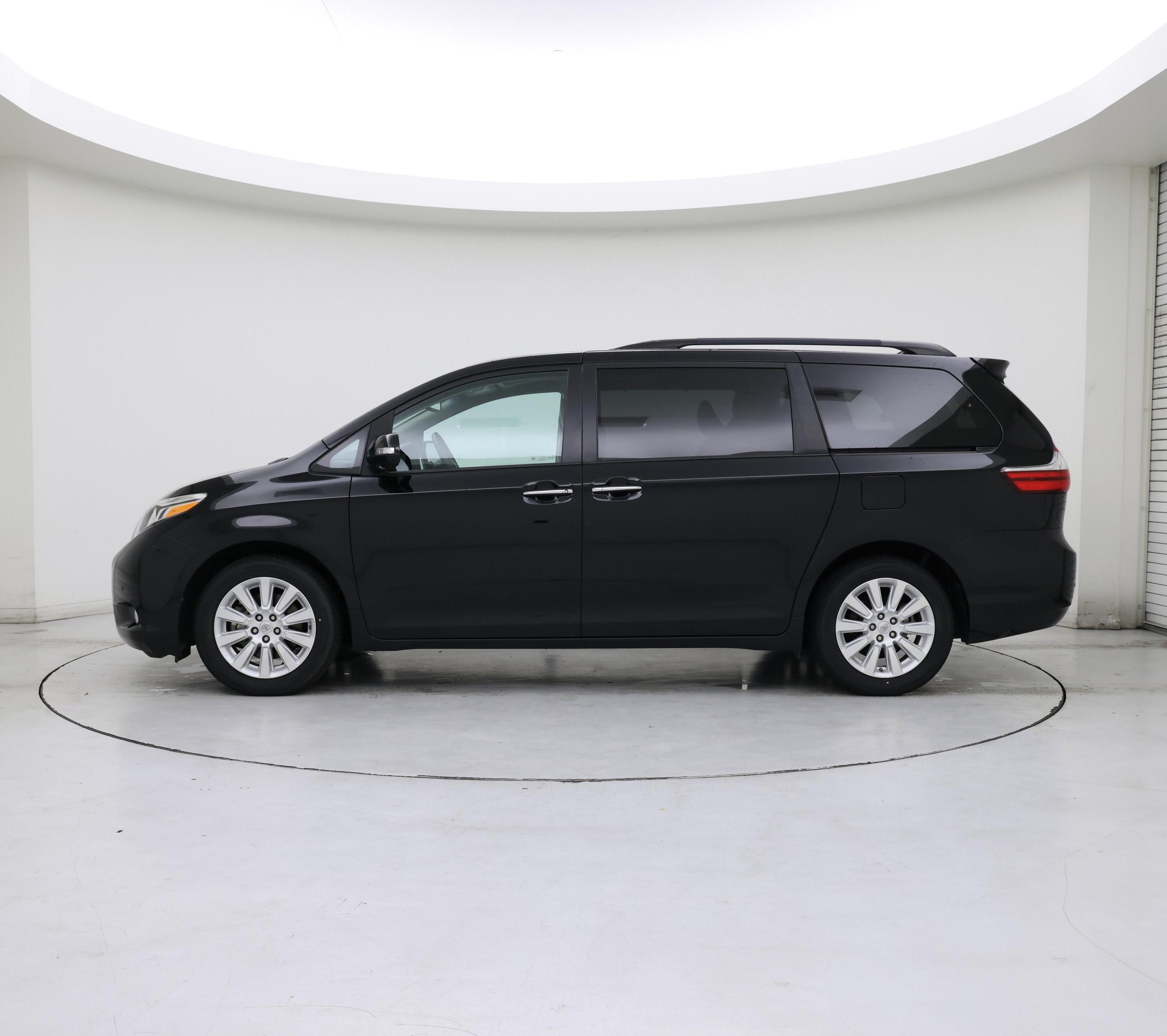 Thumbnail: 2015 Toyota Sienna - 3