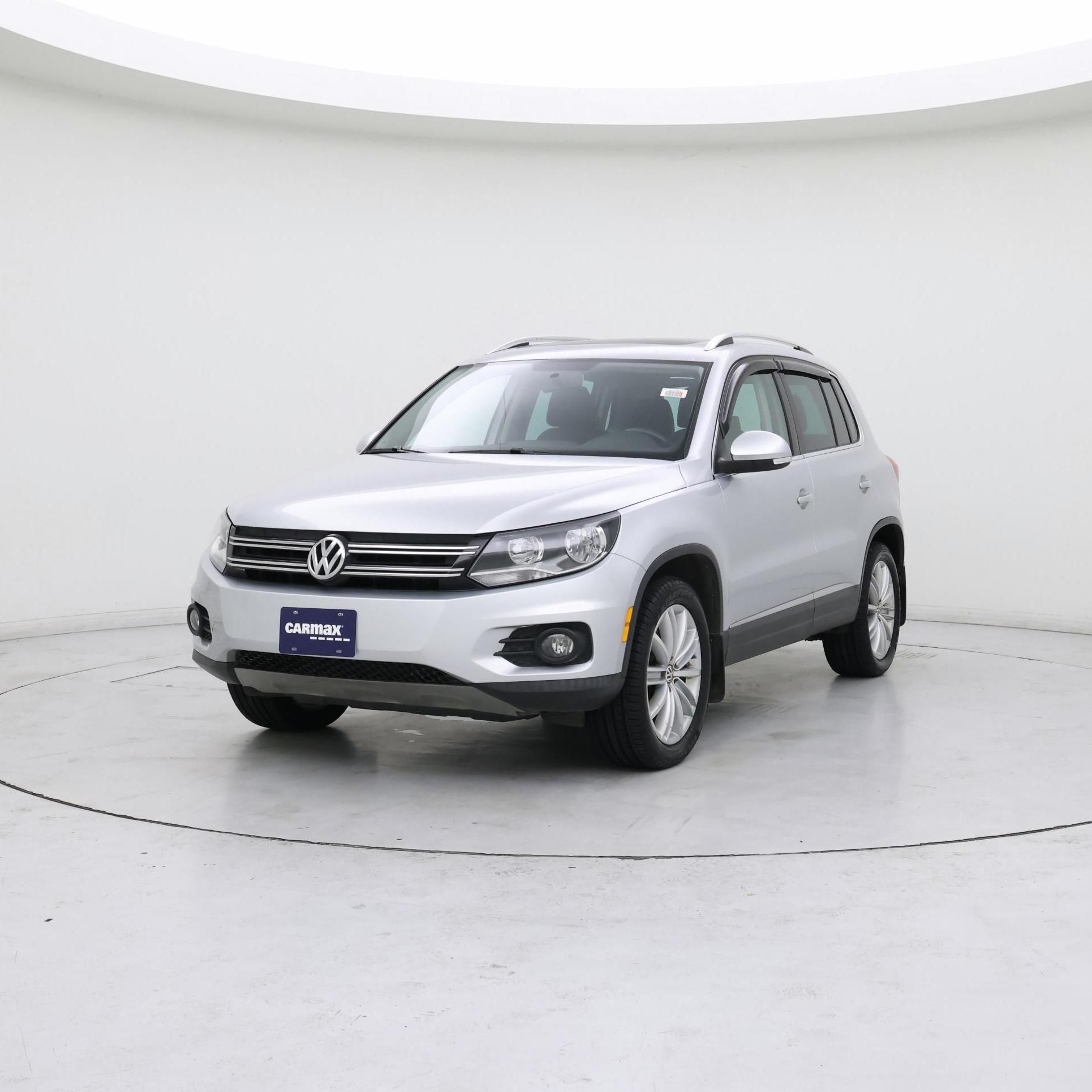 Thumbnail: 2015 Volkswagen Tiguan - 4