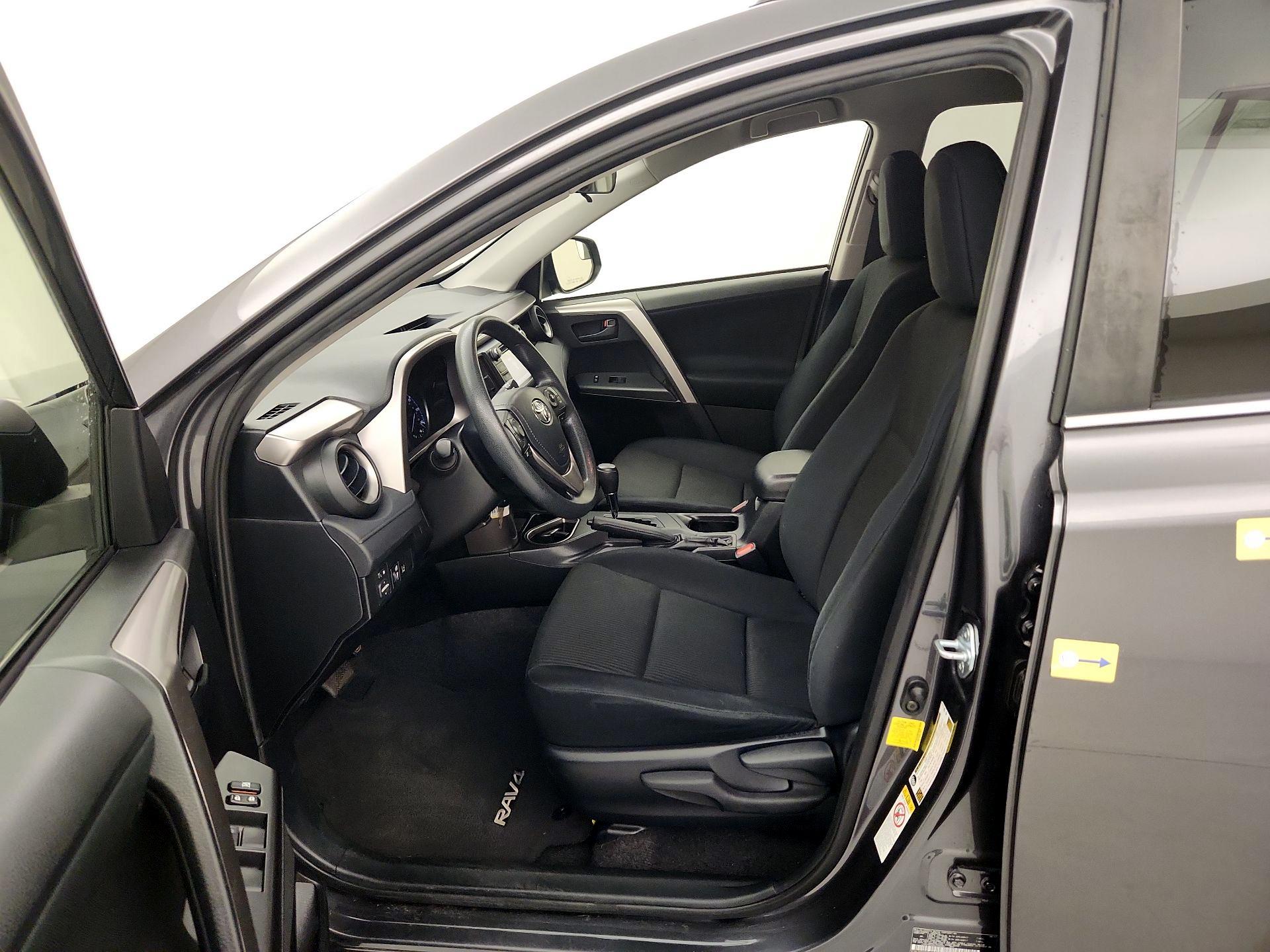 Thumbnail: 2017 Toyota RAV4 - 11
