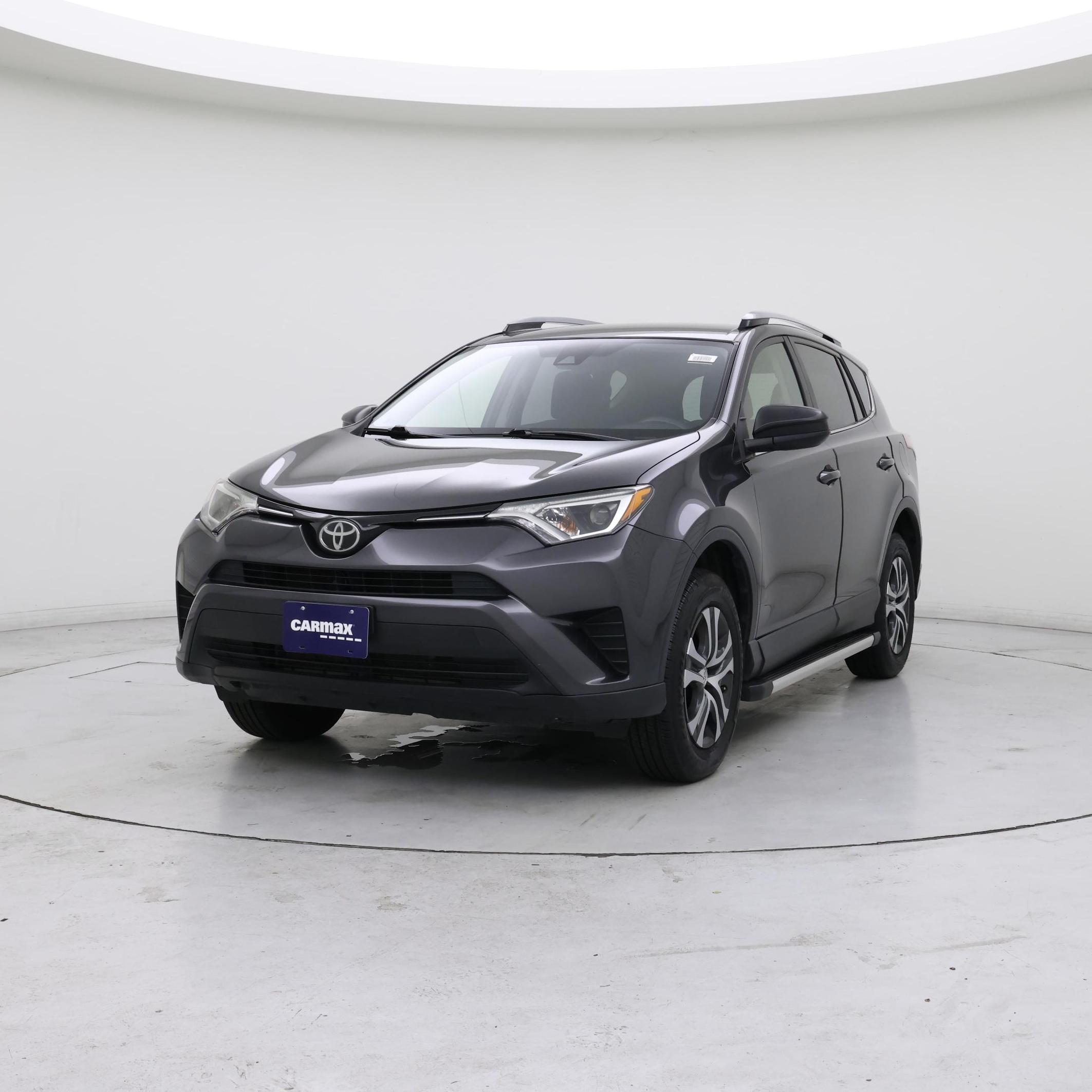 Thumbnail: 2017 Toyota RAV4 - 4