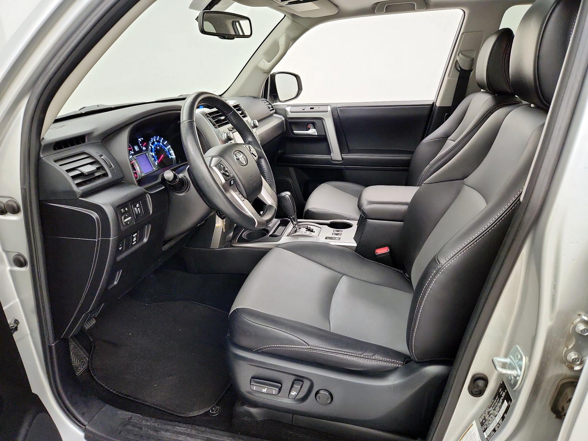 Thumbnail: 2016 Toyota 4Runner - 11