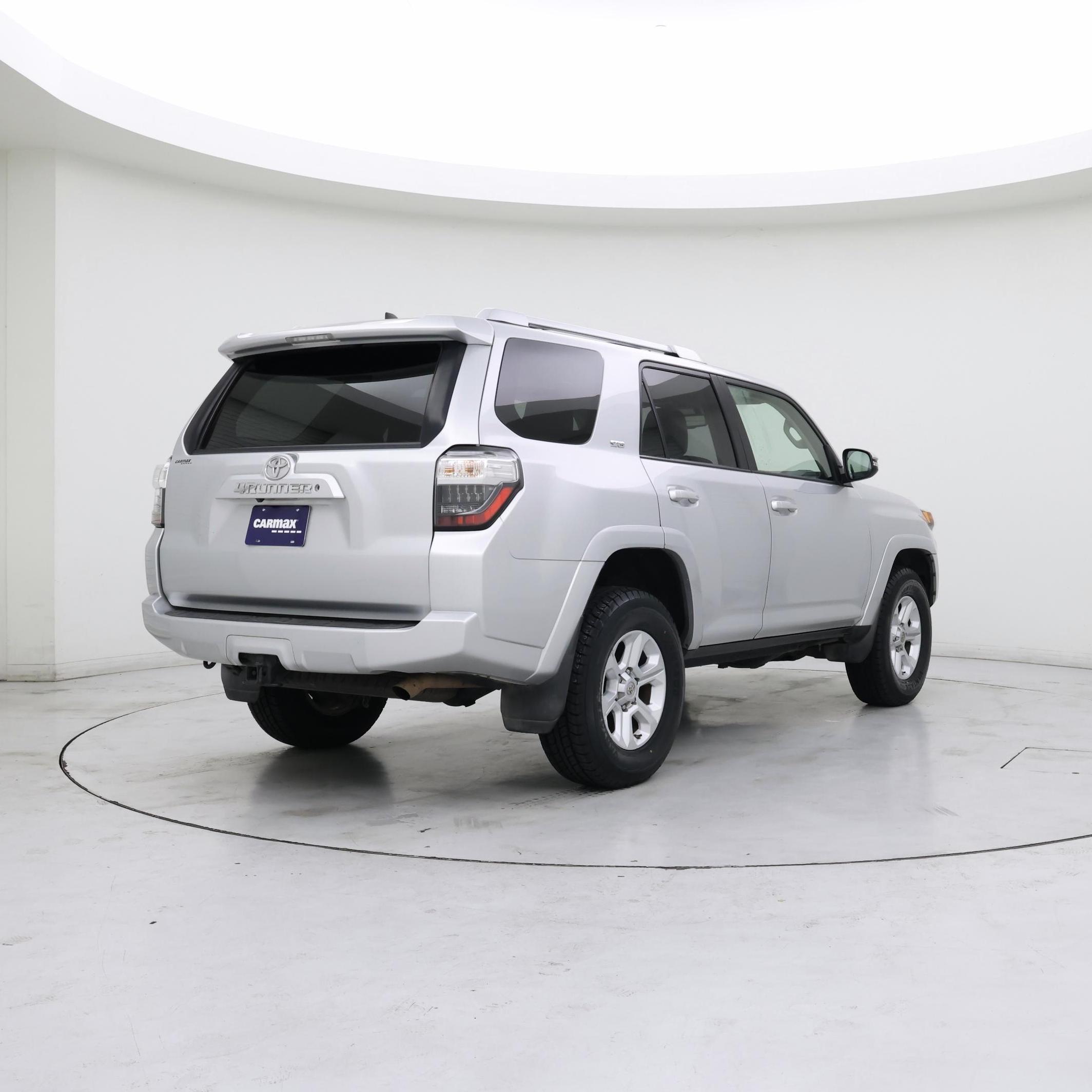 Thumbnail: 2016 Toyota 4Runner - 8