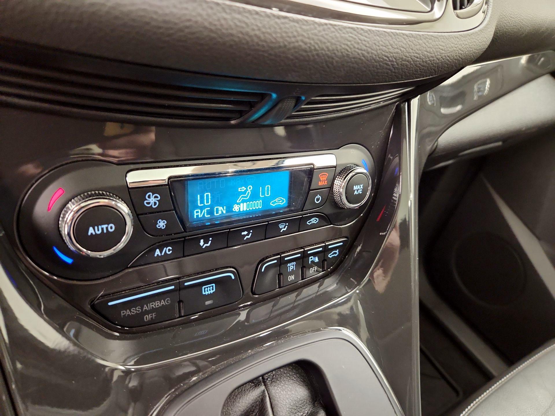 Thumbnail: 2014 Ford Escape - 17