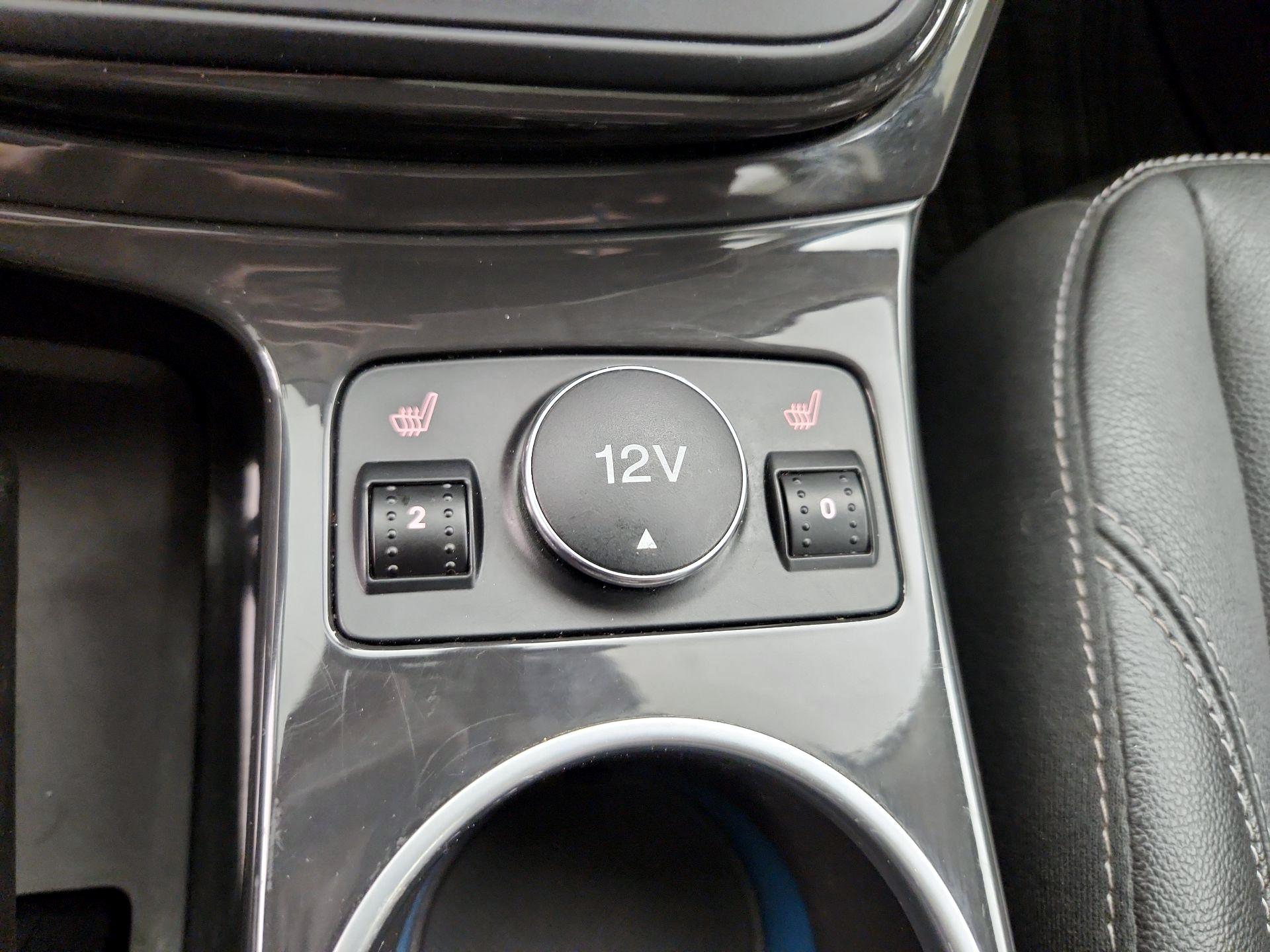 Thumbnail: 2014 Ford Escape - 19