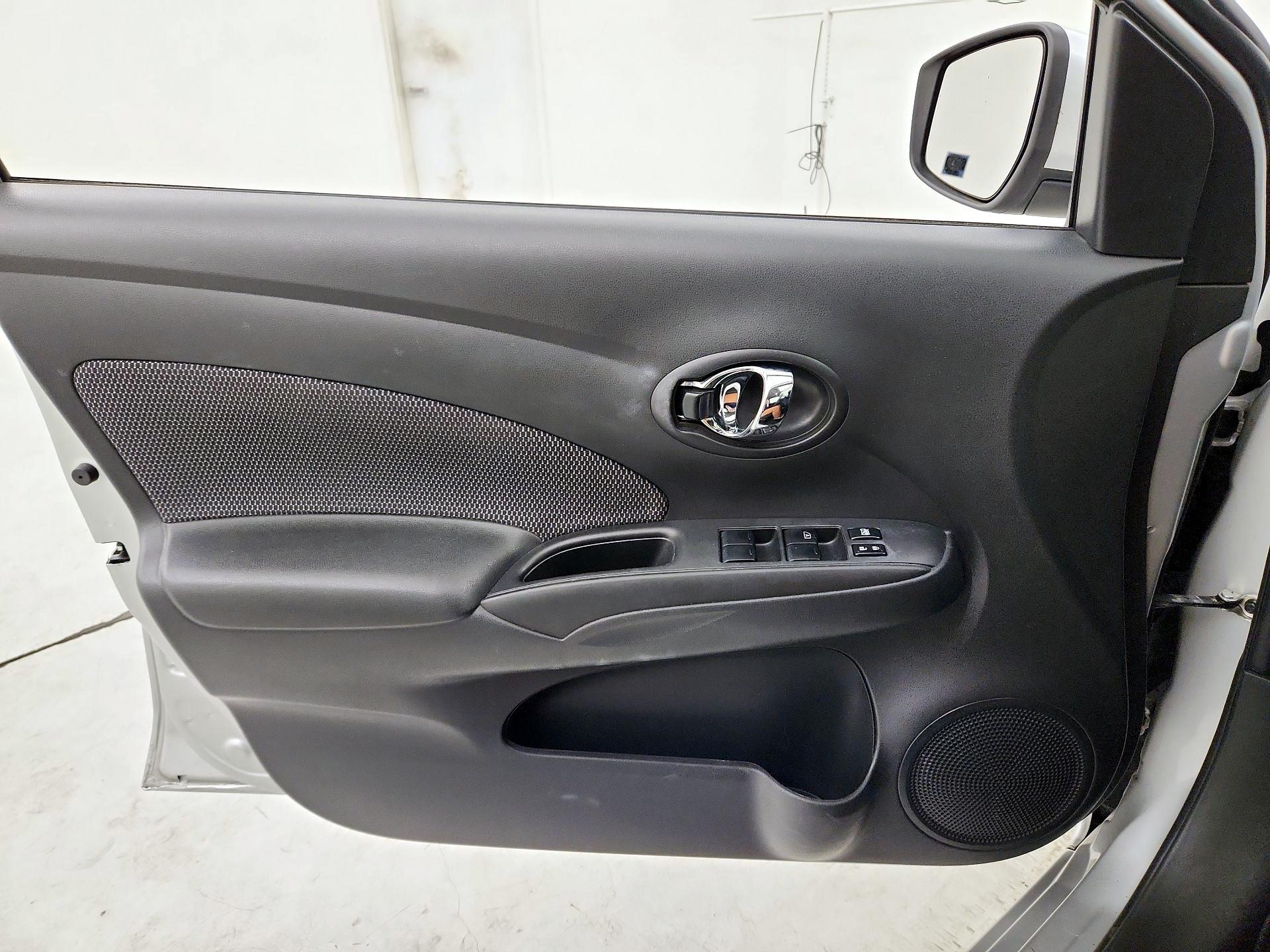 Thumbnail: 2015 Nissan Versa - 12
