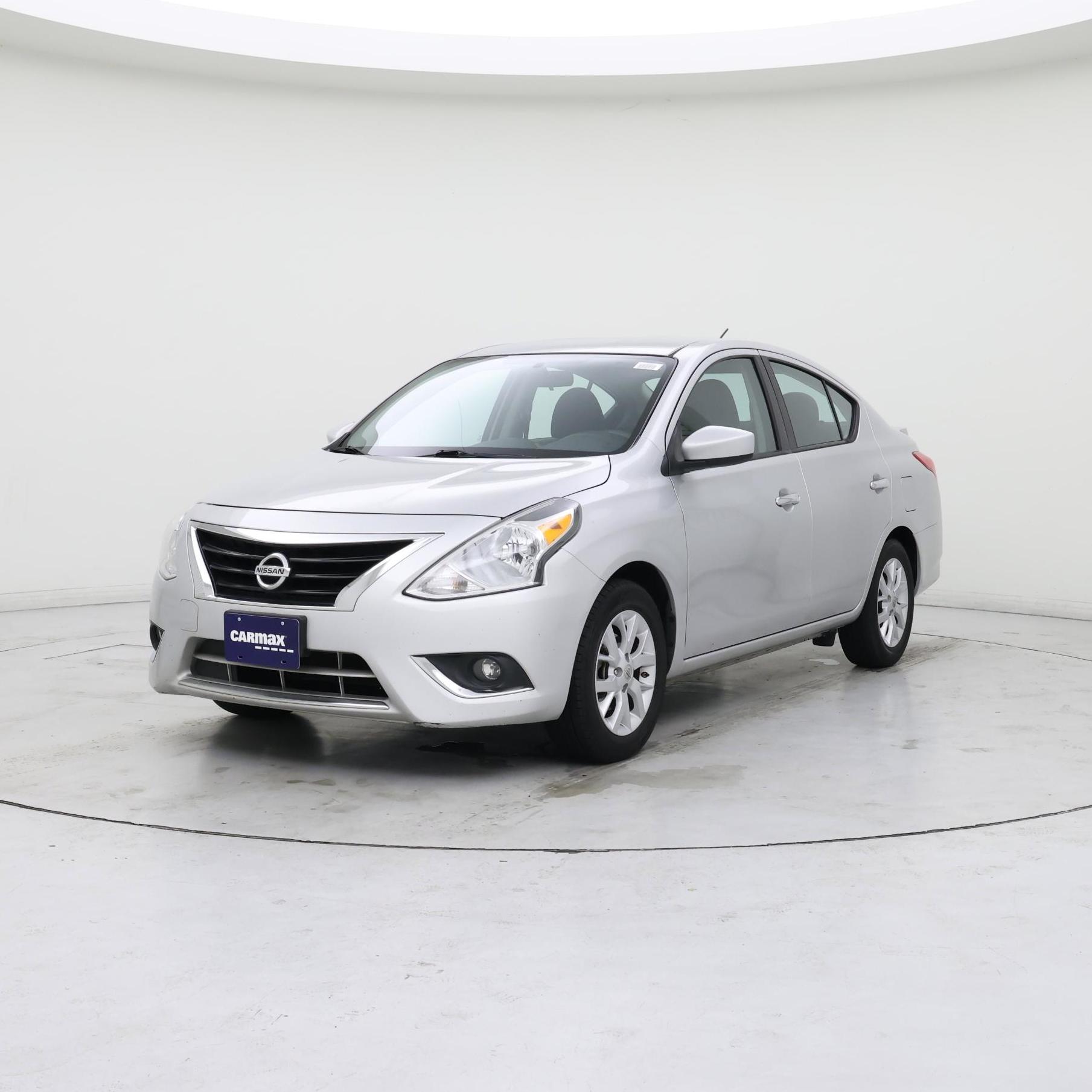 Thumbnail: 2015 Nissan Versa - 4