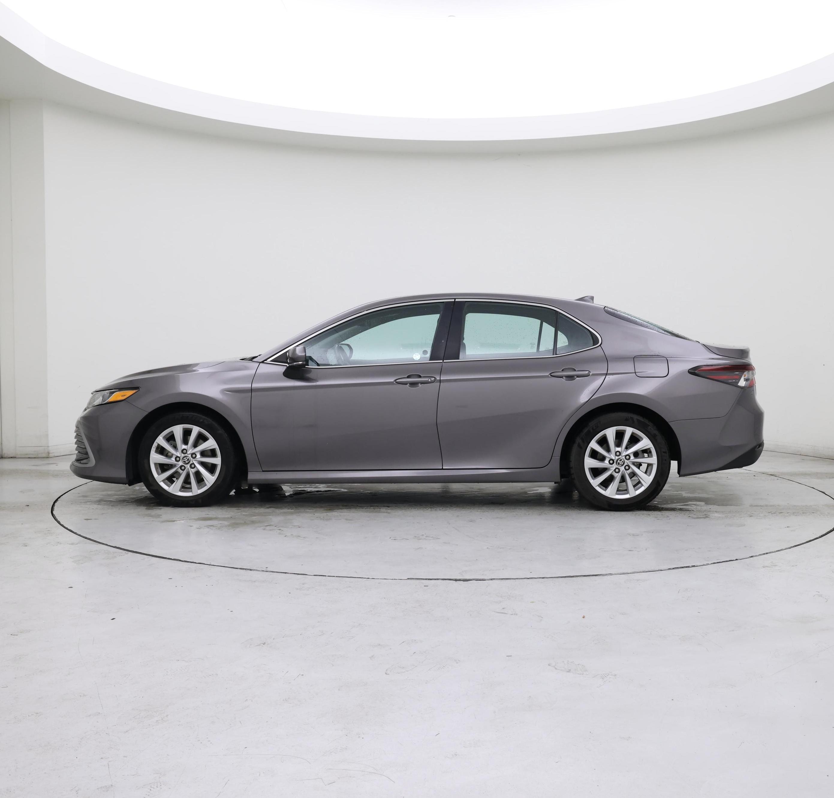 Thumbnail: 2021 Toyota Camry - 3