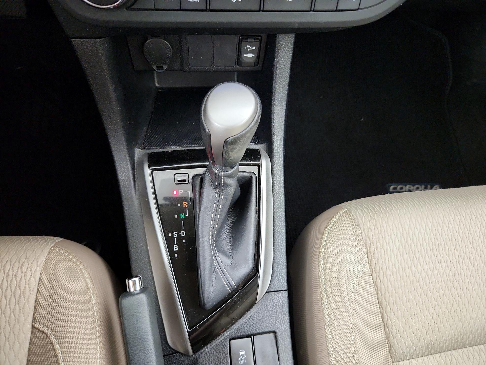 Thumbnail: 2016 Toyota Corolla - 17