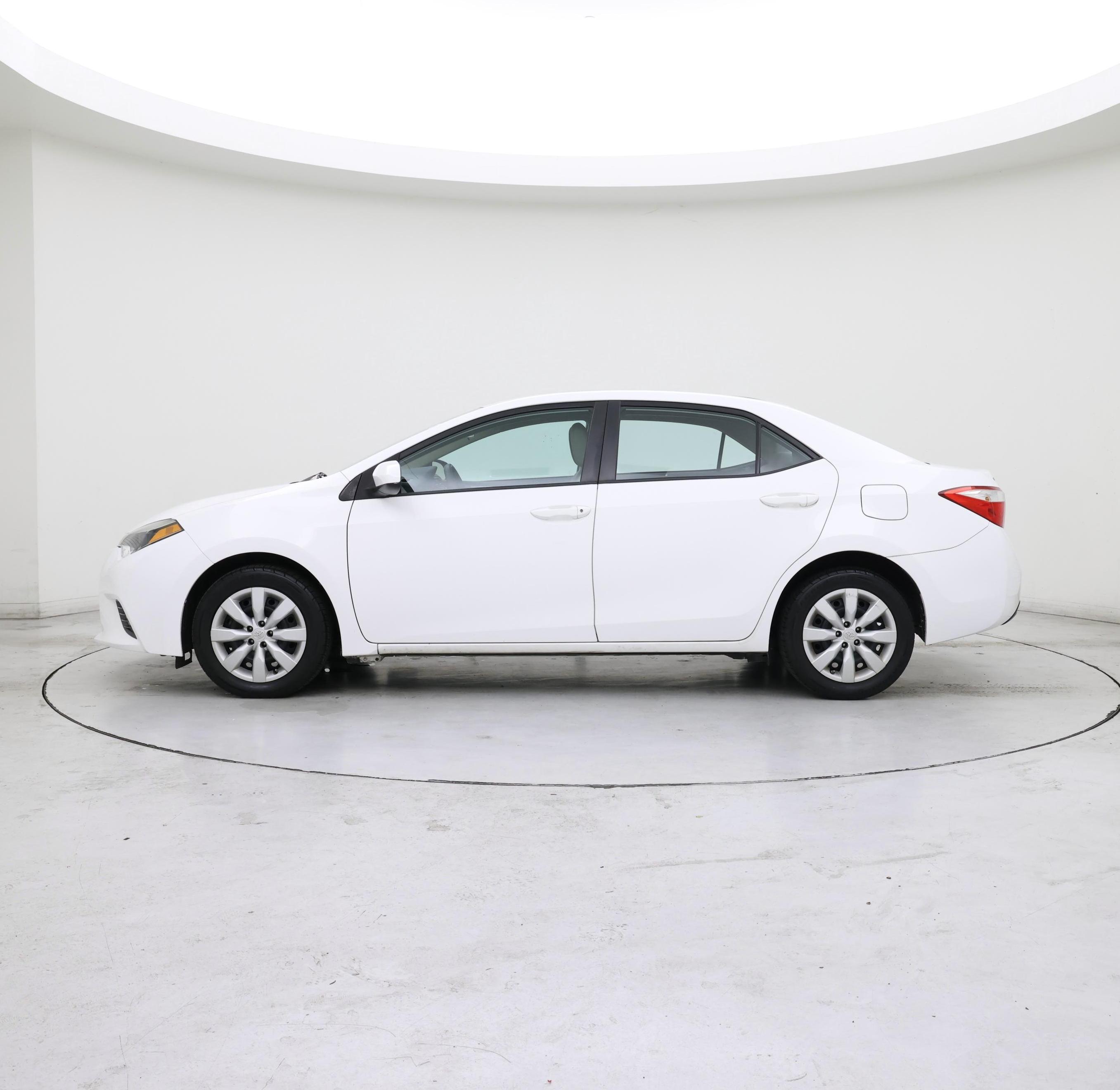 Thumbnail: 2016 Toyota Corolla - 3