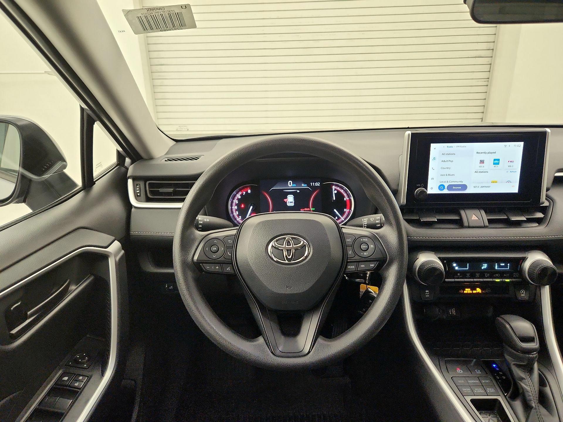 Thumbnail: 2024 Toyota RAV4 - 10