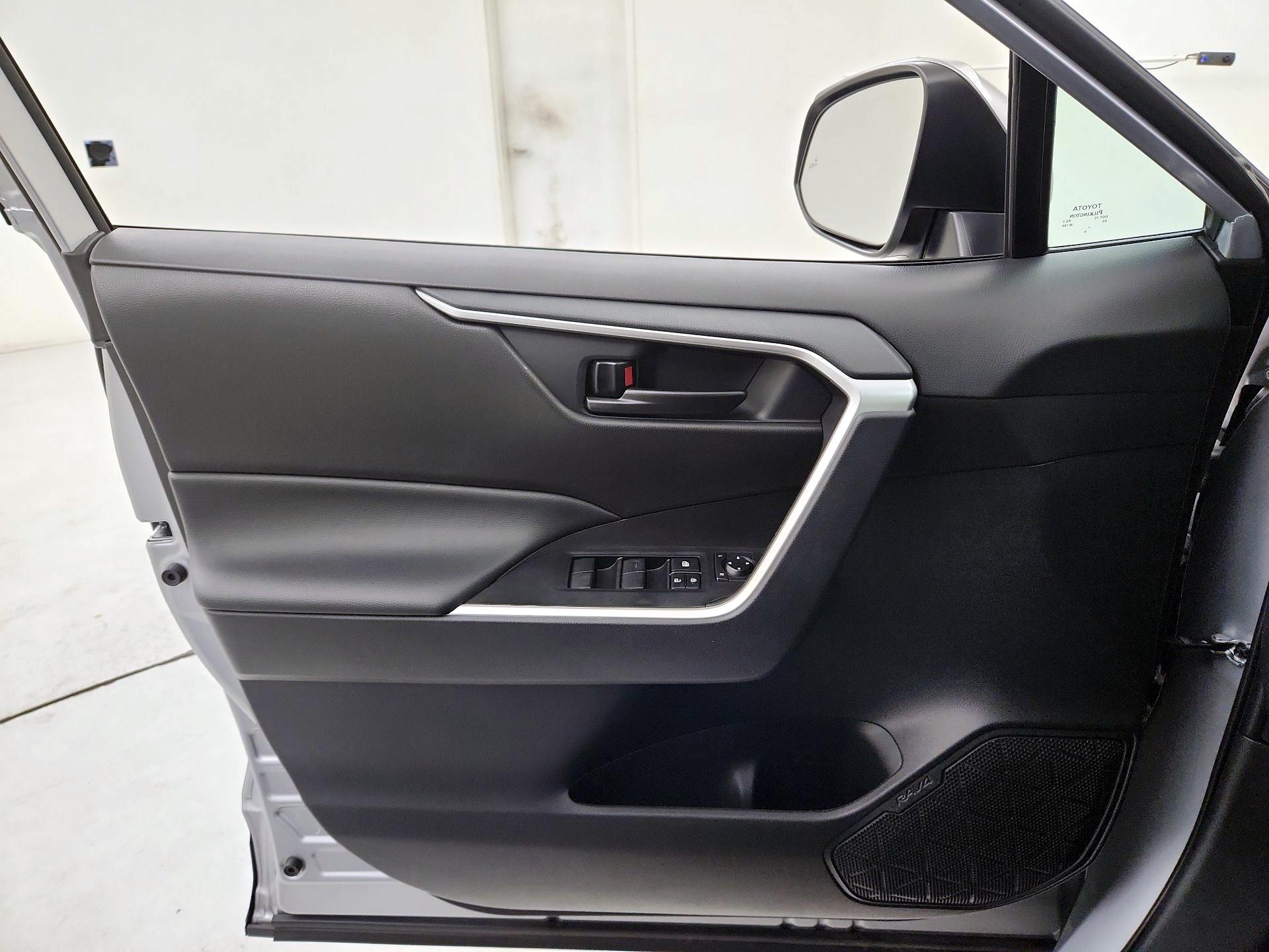 Thumbnail: 2024 Toyota RAV4 - 12