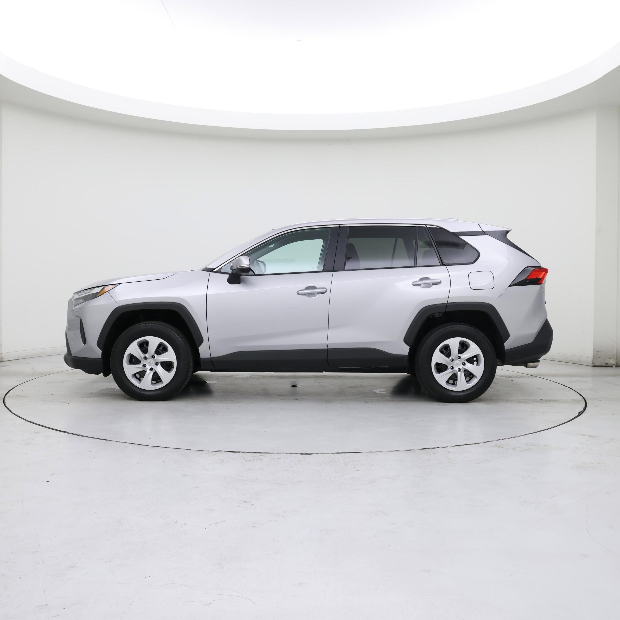 Thumbnail: 2024 Toyota RAV4 - 3