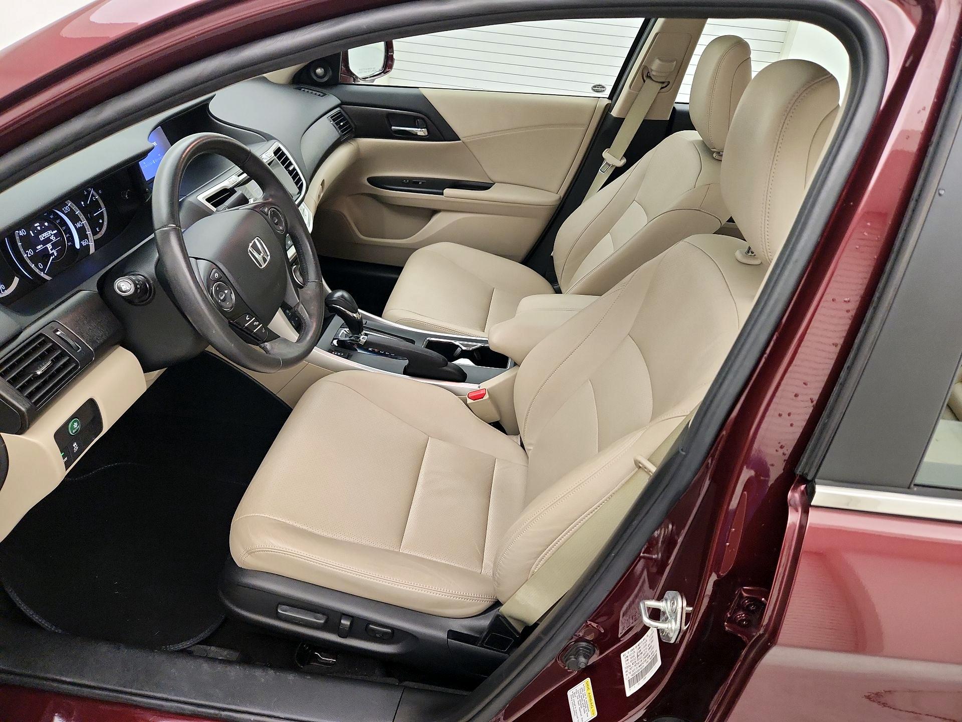Thumbnail: 2013 Honda Accord - 11