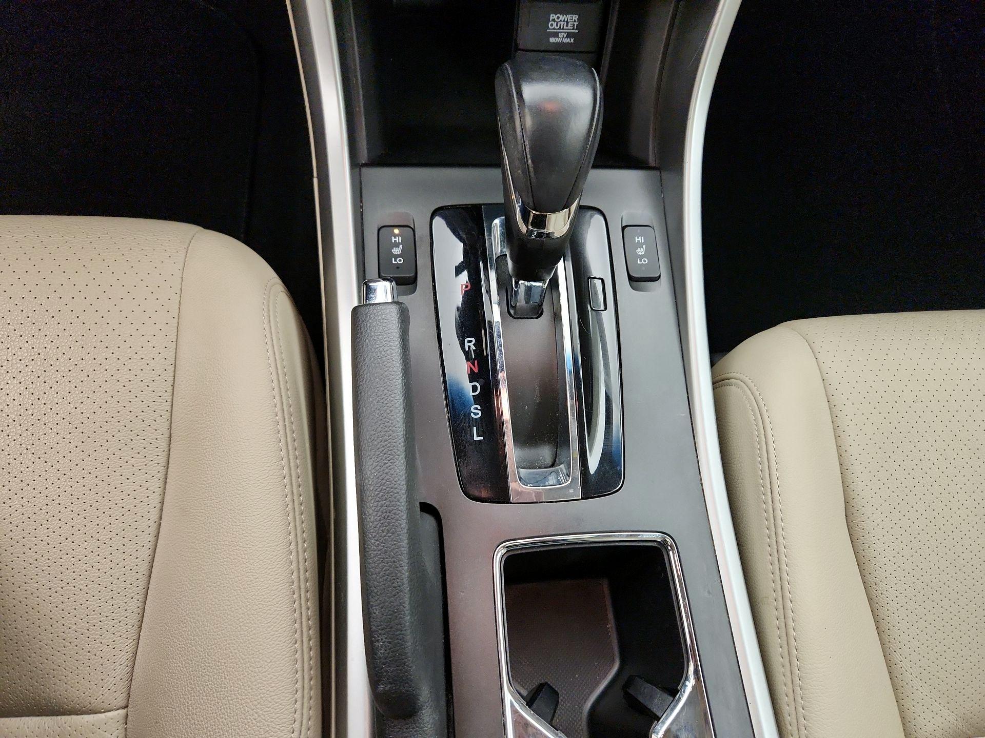 Thumbnail: 2013 Honda Accord - 17