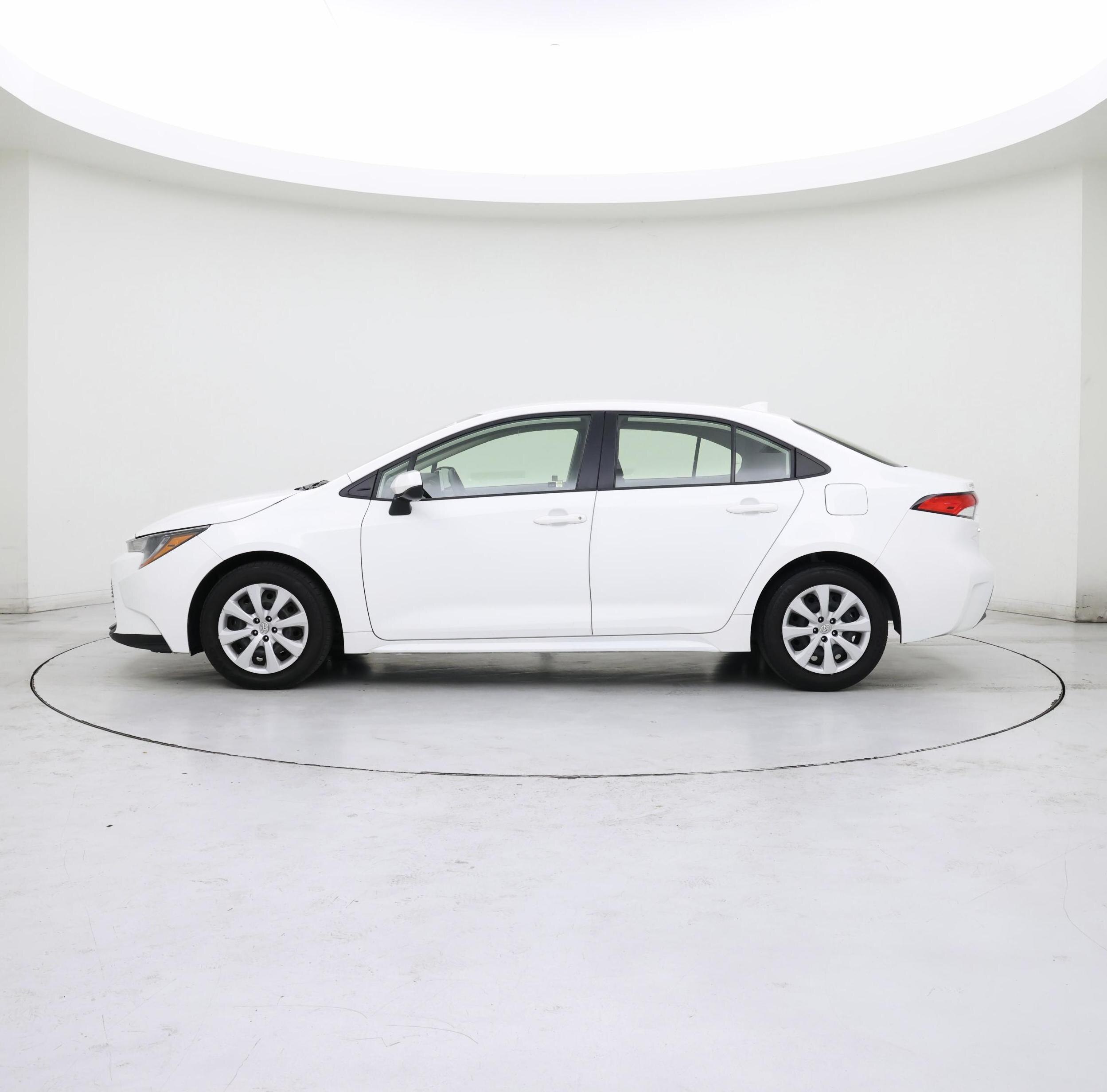 Thumbnail: 2024 Toyota Corolla - 3