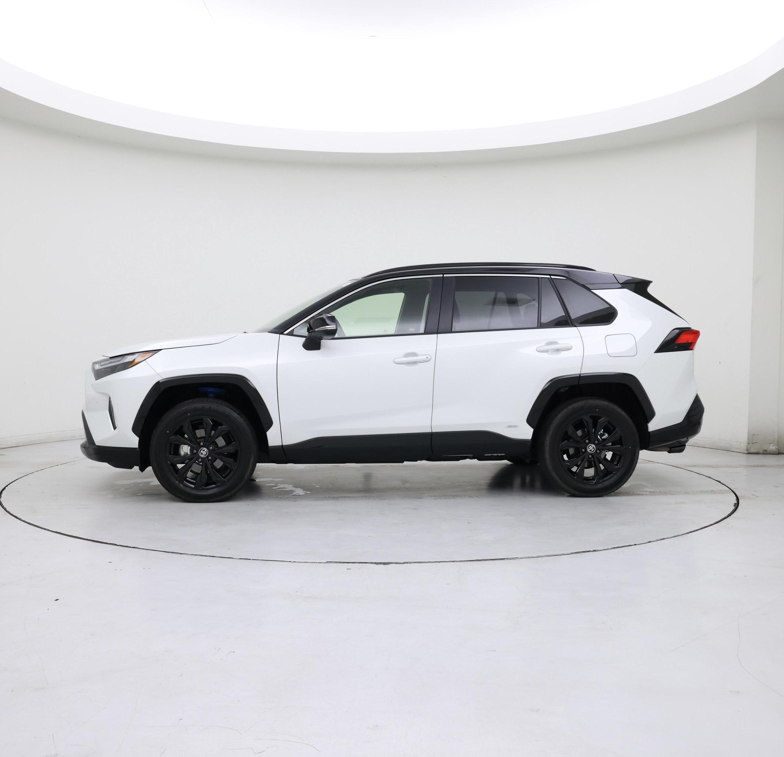 Thumbnail: 2025 Toyota RAV4 - 3