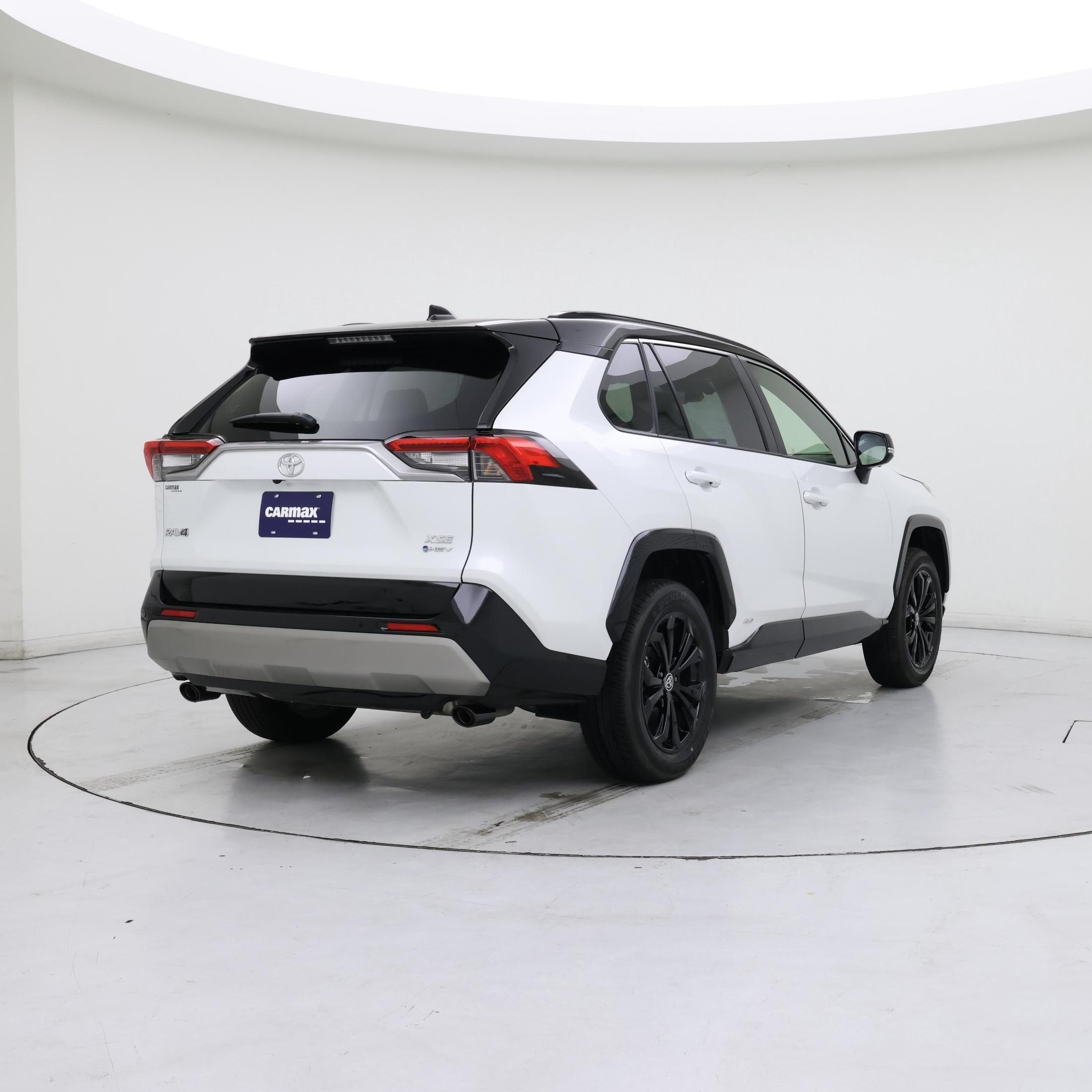 Thumbnail: 2025 Toyota RAV4 - 8