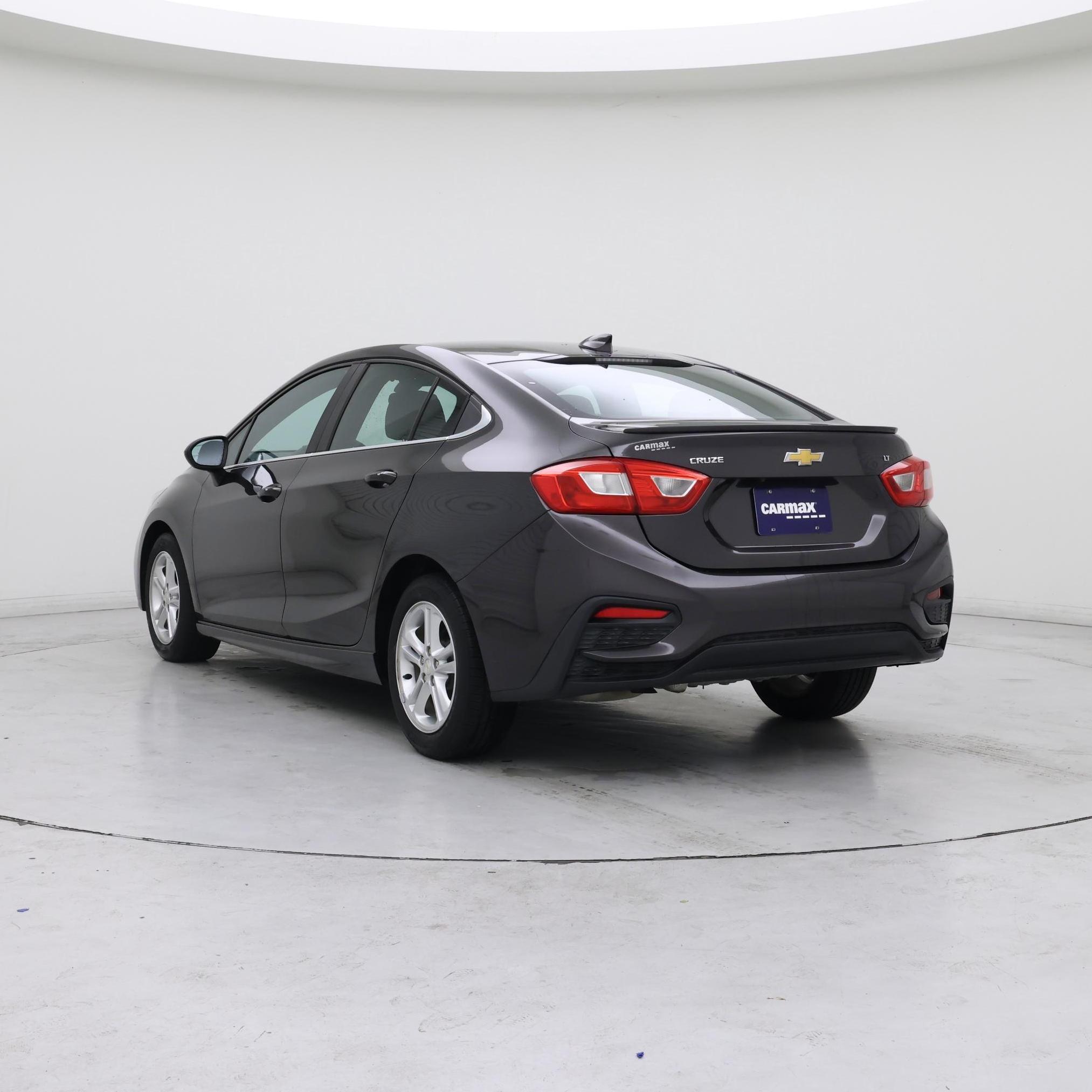Thumbnail: 2017 Chevrolet Cruze - 2