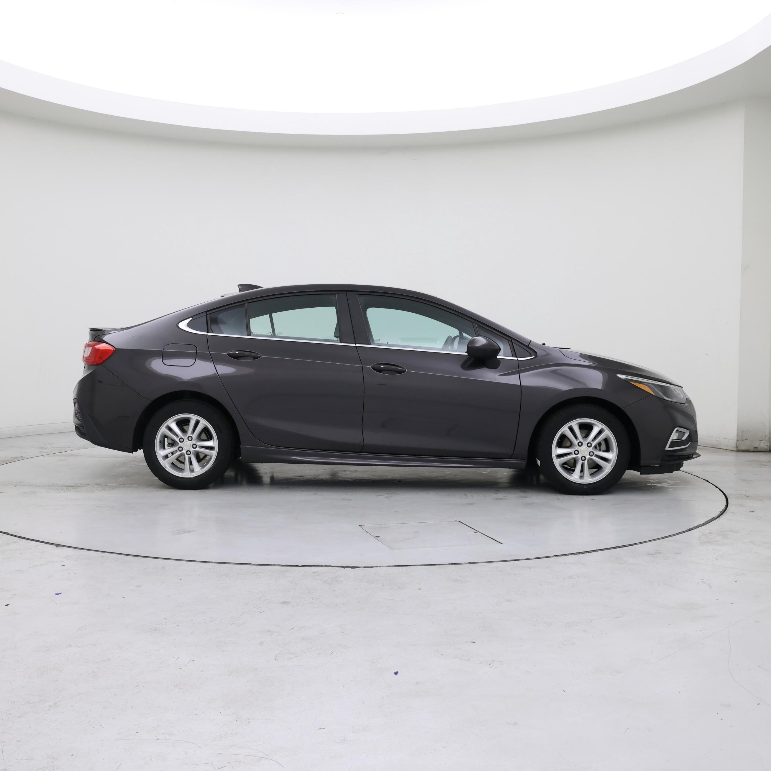 Thumbnail: 2017 Chevrolet Cruze - 7