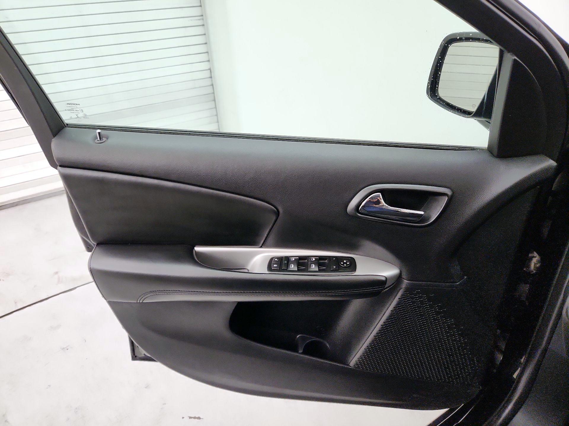 Thumbnail: 2015 Dodge Journey - 12