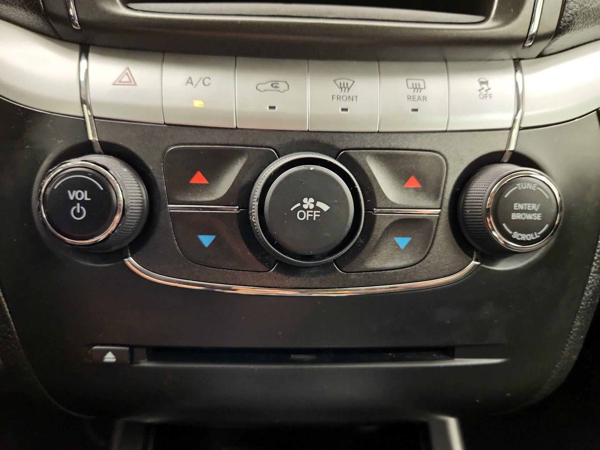 Thumbnail: 2015 Dodge Journey - 15