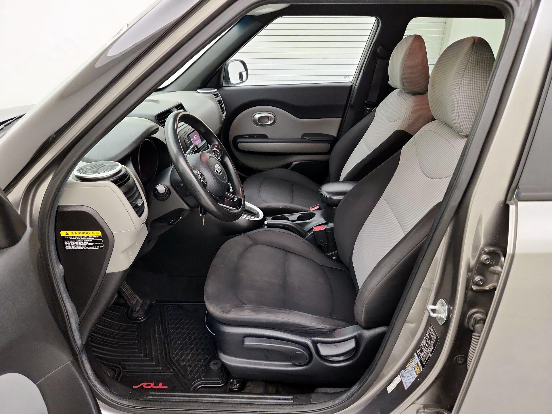 Thumbnail: 2015 Kia Soul - 11