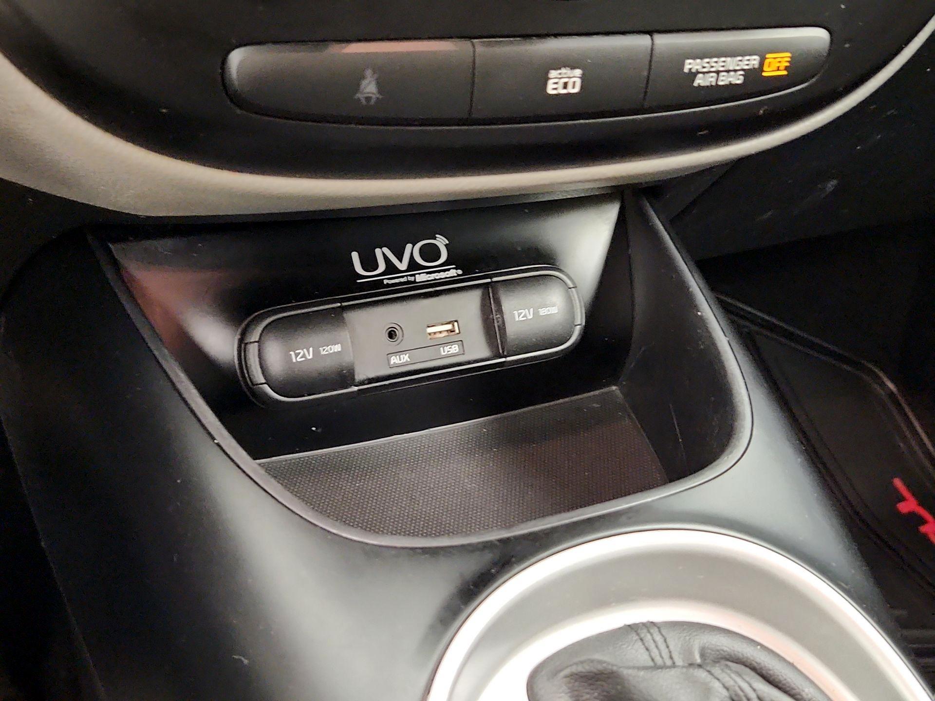 Thumbnail: 2015 Kia Soul - 18