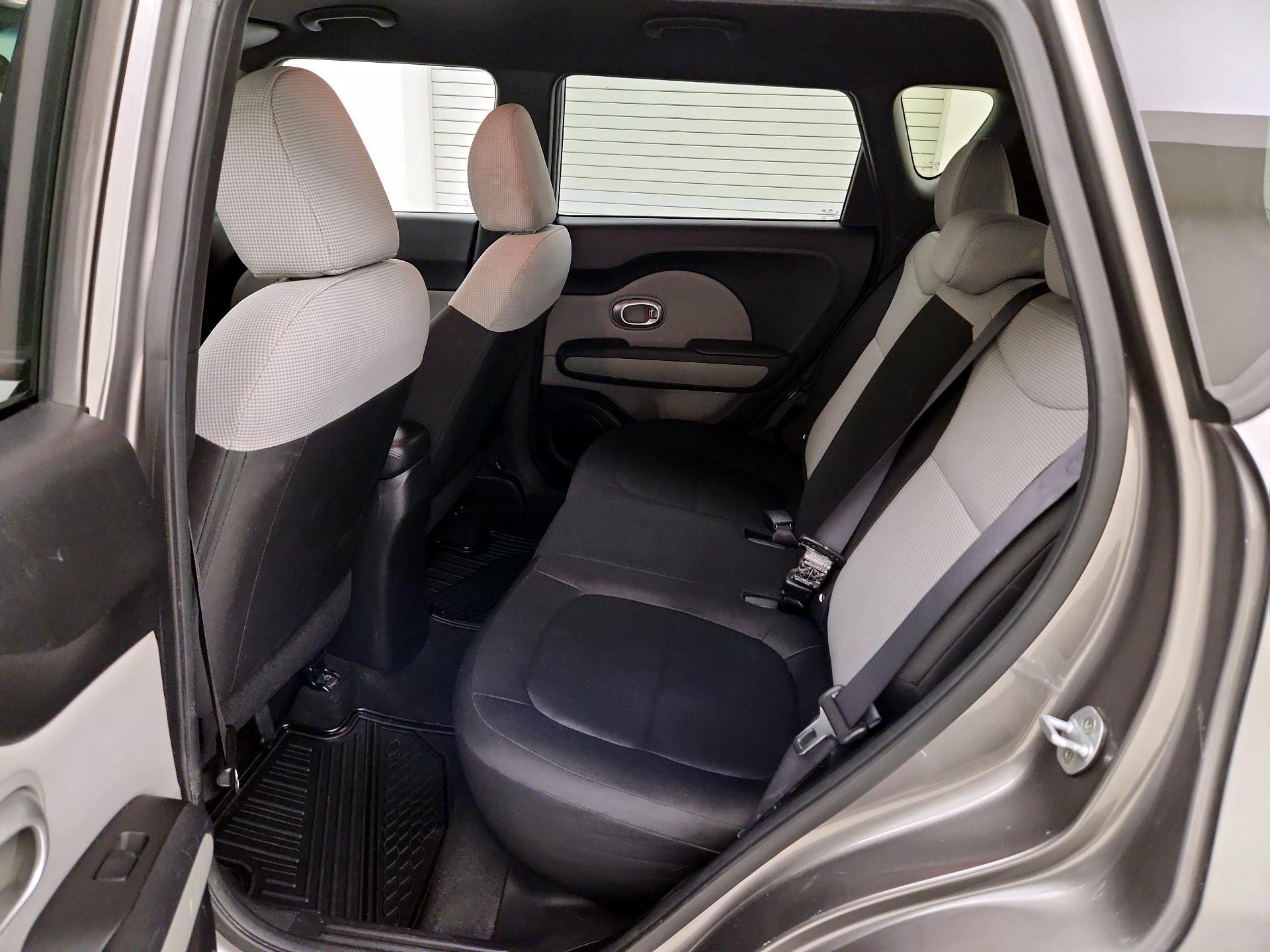 Thumbnail: 2015 Kia Soul - 19