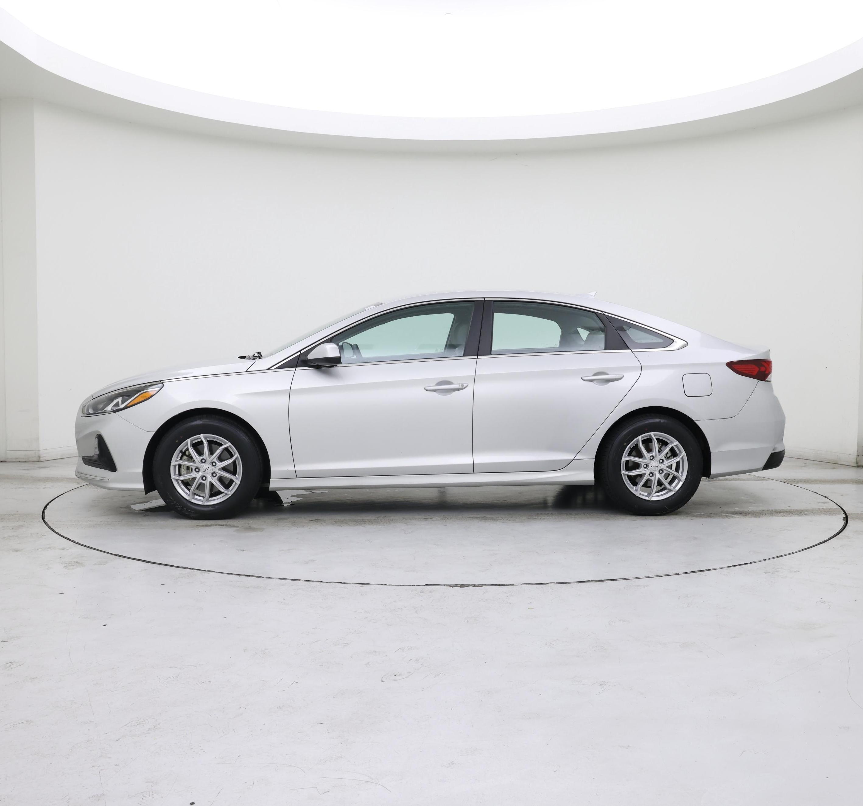Thumbnail: 2018 Hyundai Sonata - 3