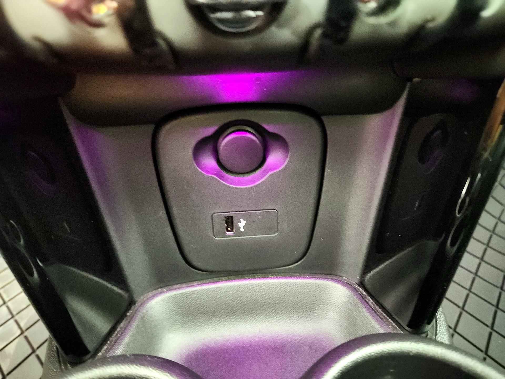 Thumbnail: 2019 MINI Cooper Hardtop - 18
