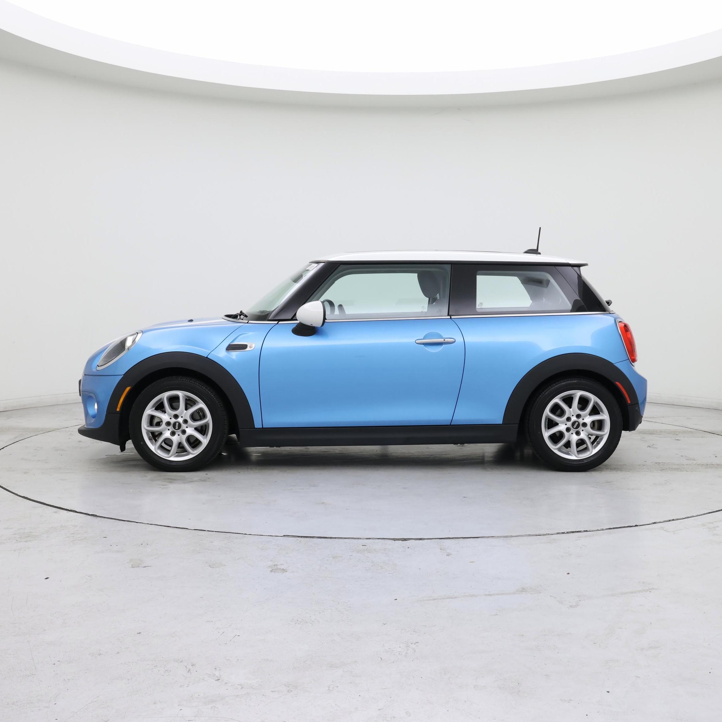Thumbnail: 2019 MINI Cooper Hardtop - 3