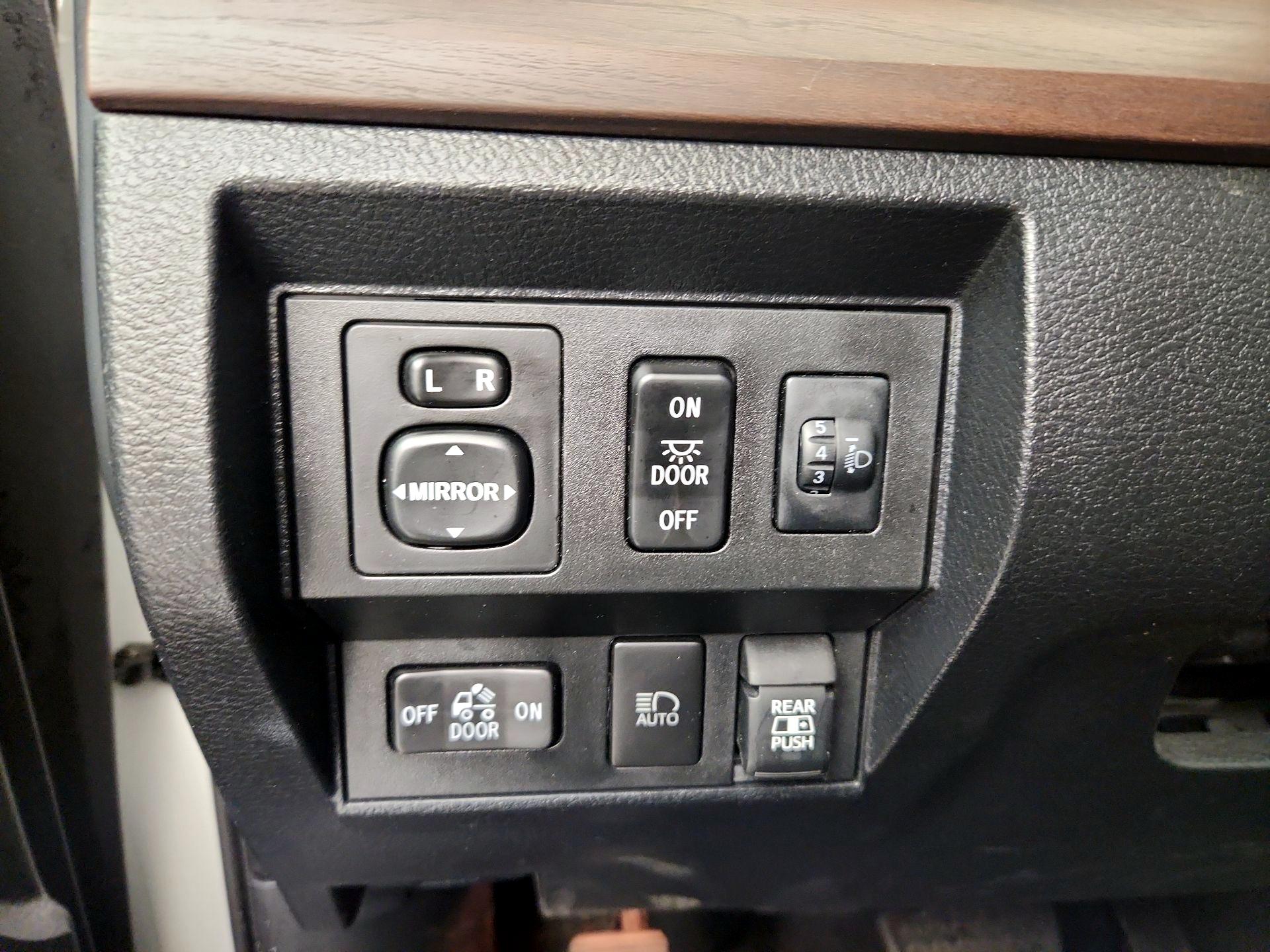 Thumbnail: 2020 Toyota Tundra - 13