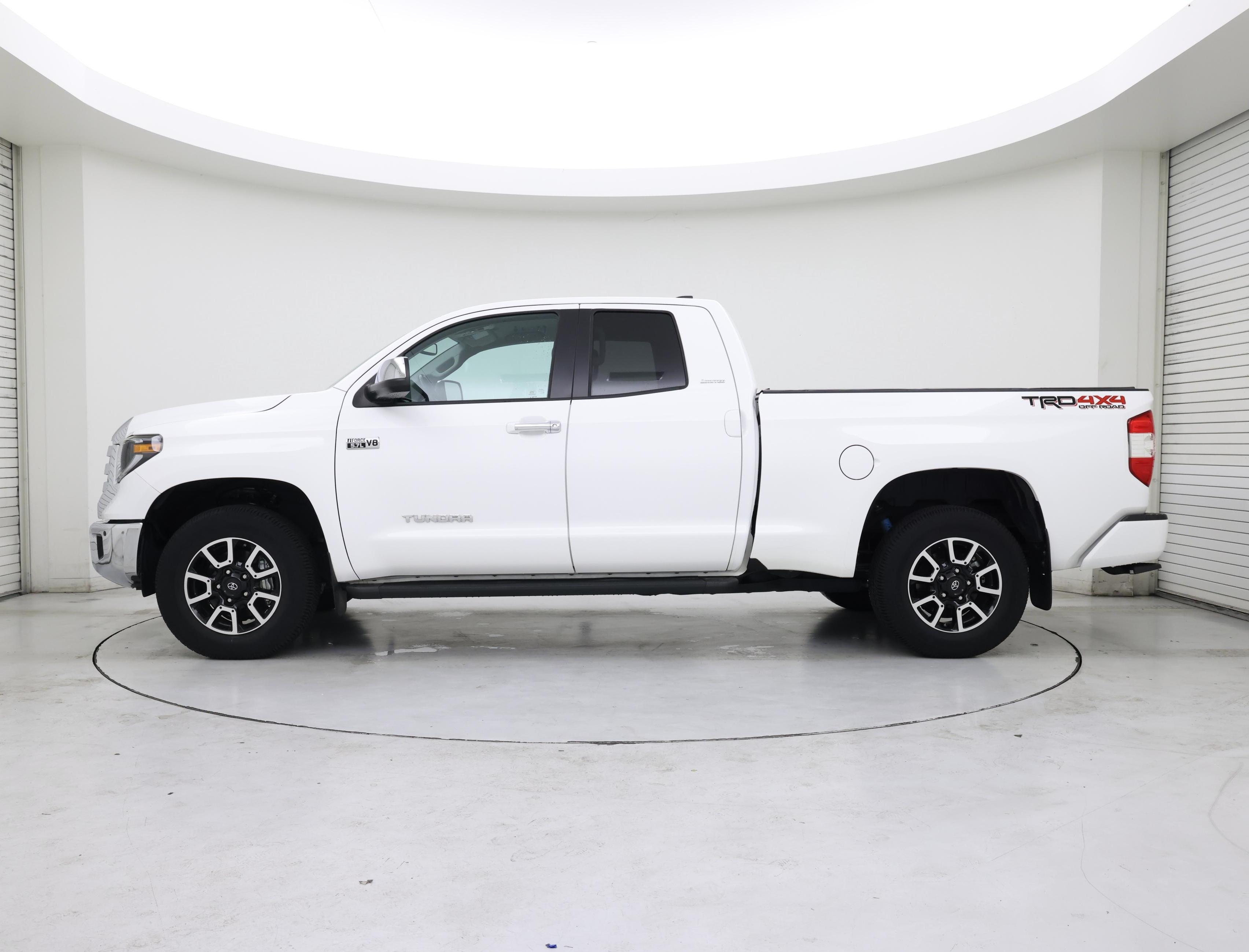Thumbnail: 2020 Toyota Tundra - 3