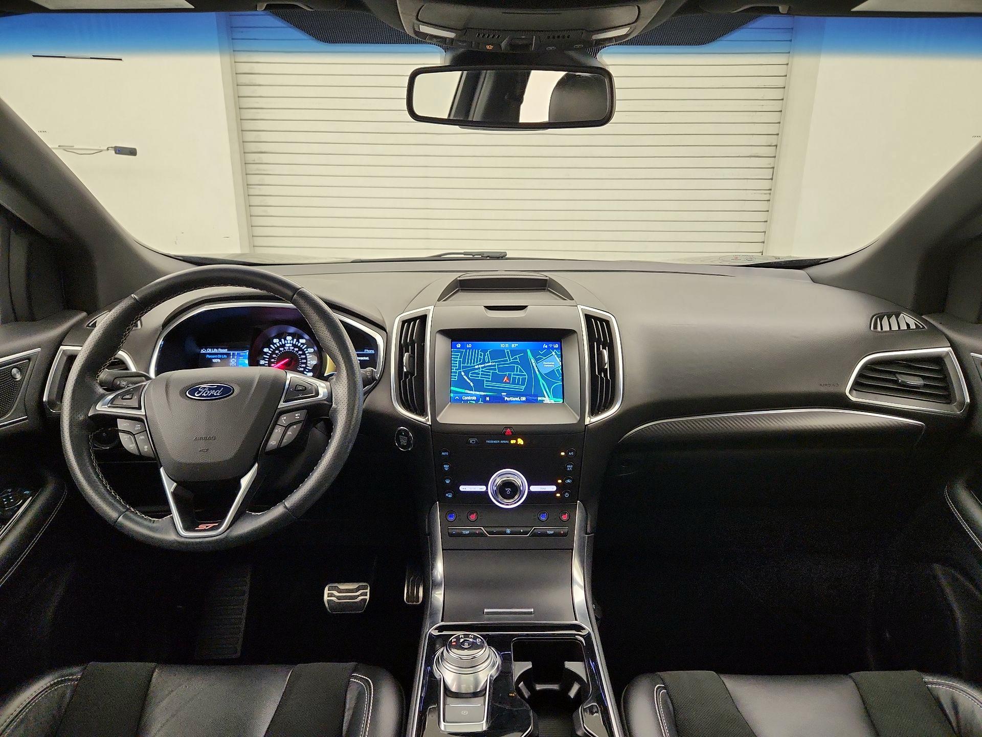 Thumbnail: 2020 Ford Edge - 9