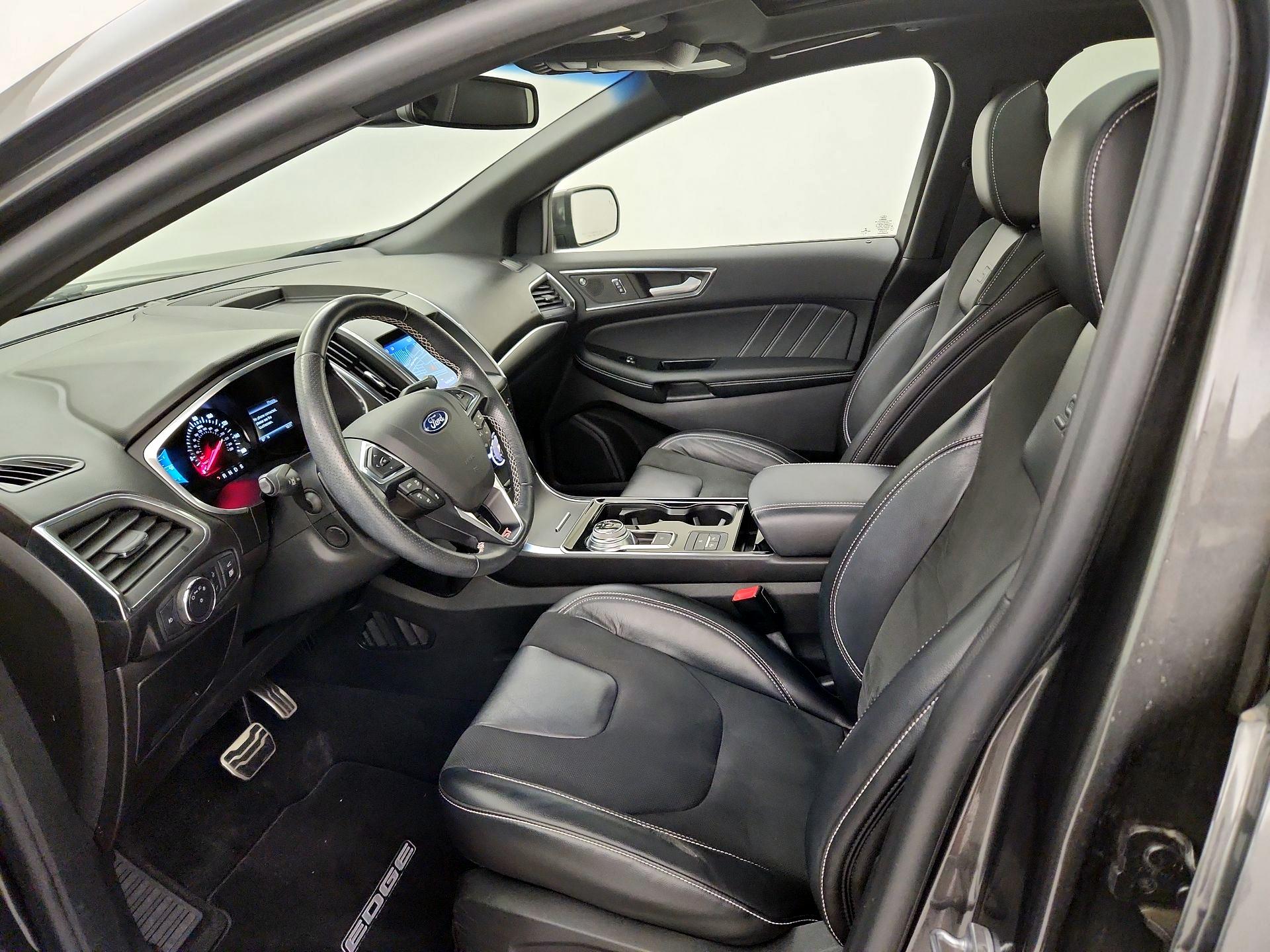 Thumbnail: 2020 Ford Edge - 11