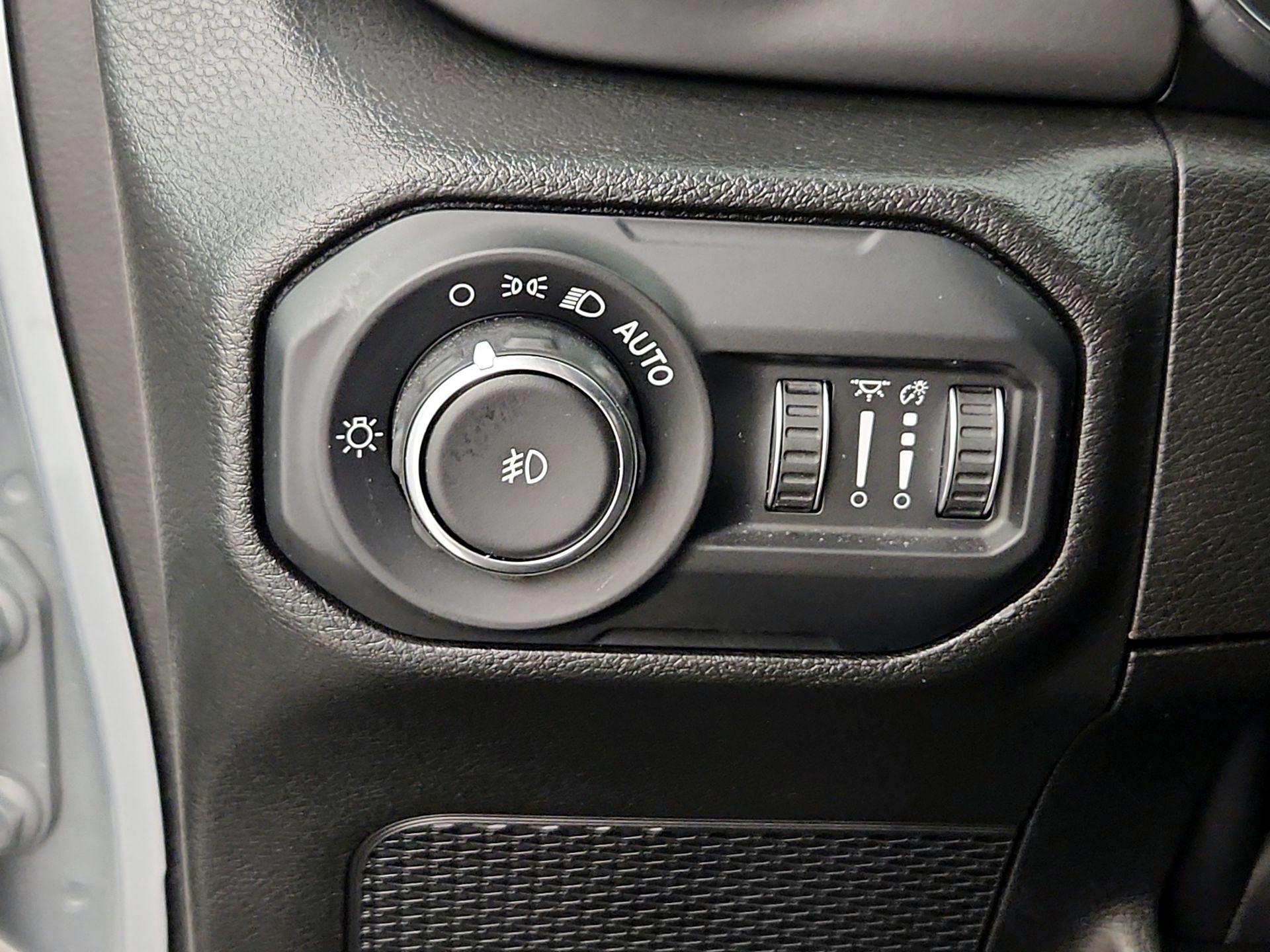 Thumbnail: 2022 Jeep Wrangler - 13