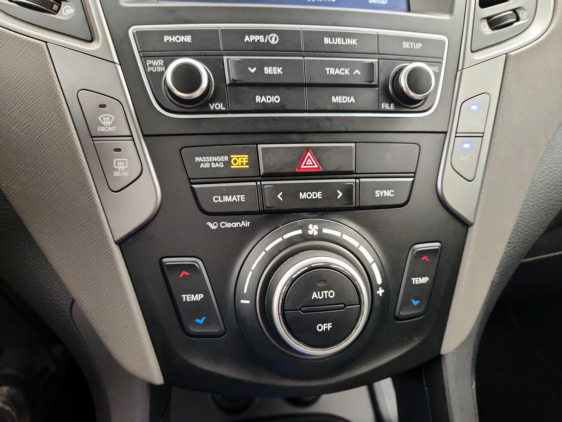Thumbnail: 2018 Hyundai Santa Fe - 16