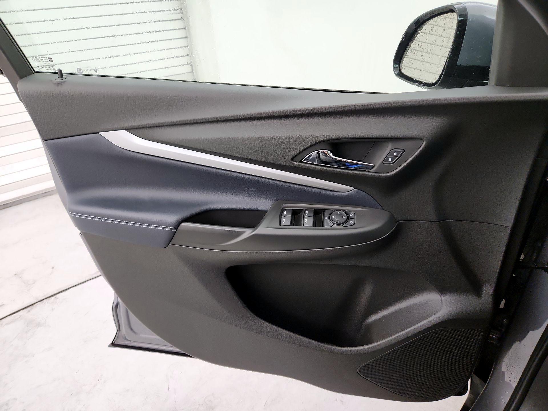 Thumbnail: 2023 Chevrolet Bolt EUV - 12