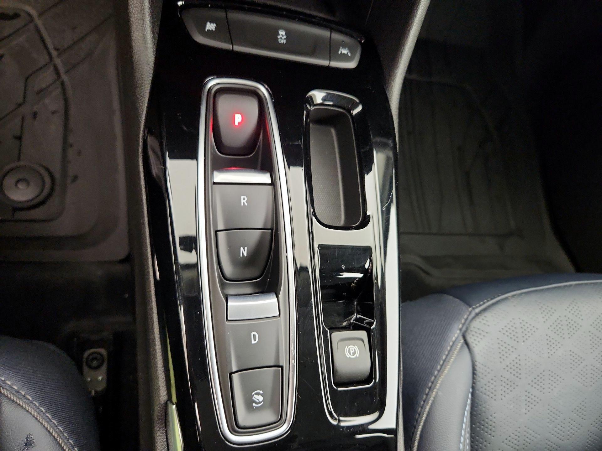 Thumbnail: 2023 Chevrolet Bolt EUV - 17