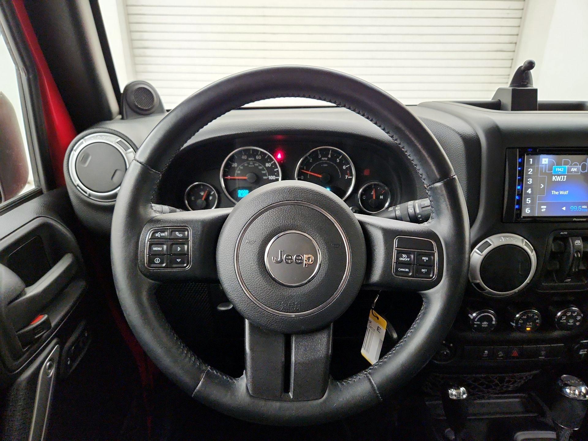 Thumbnail: 2014 Jeep Wrangler - 10