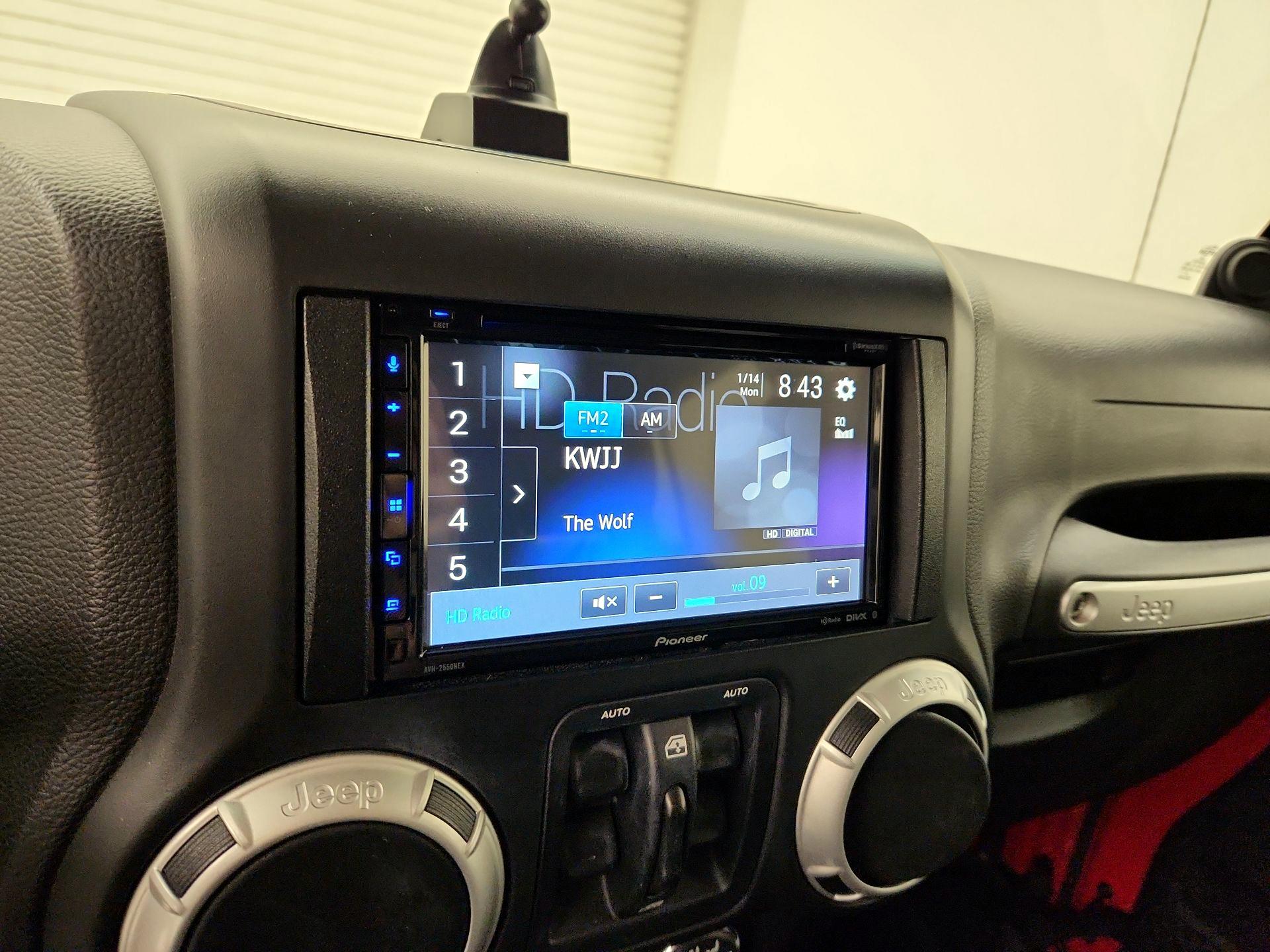Thumbnail: 2014 Jeep Wrangler - 15