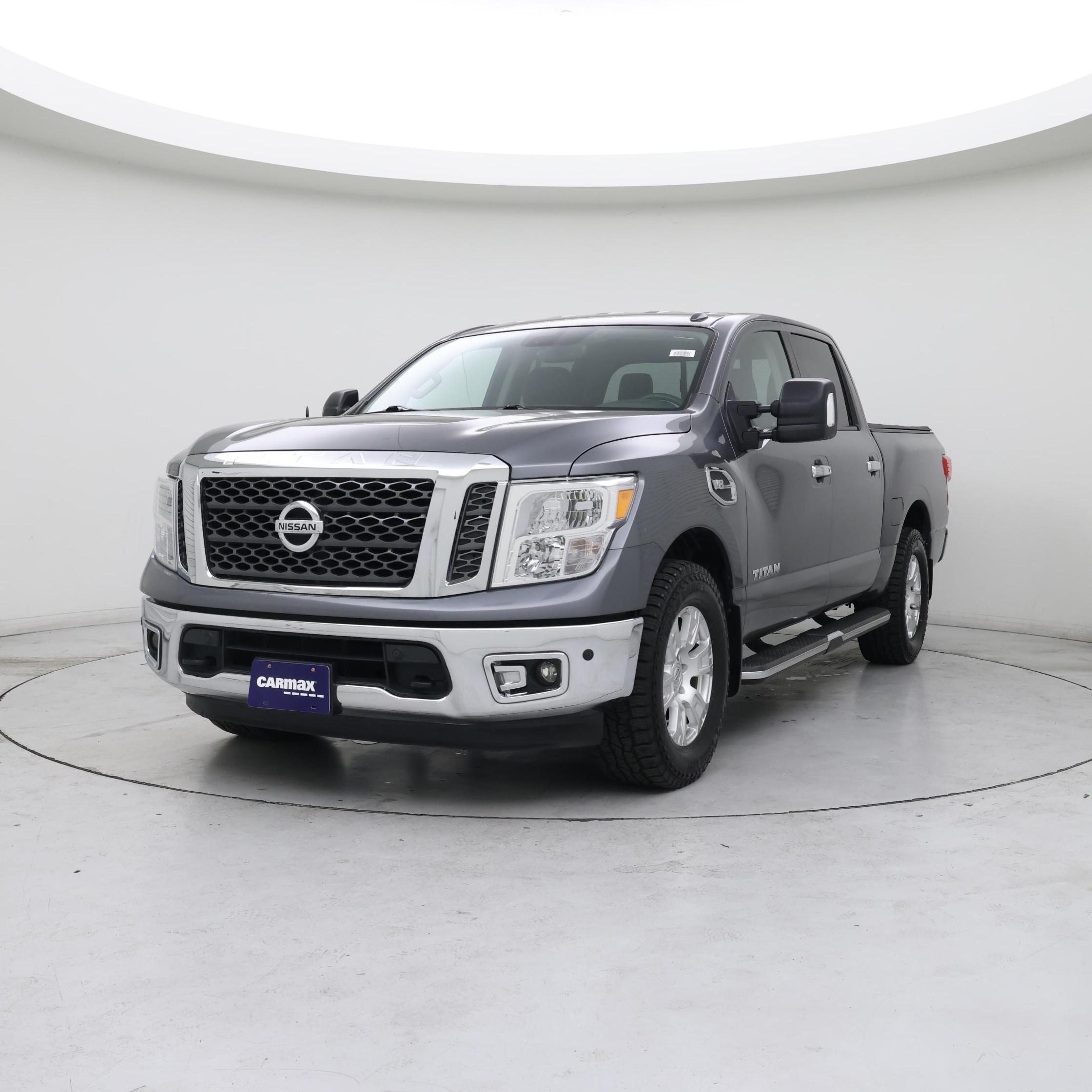 Thumbnail: 2017 Nissan Titan - 4